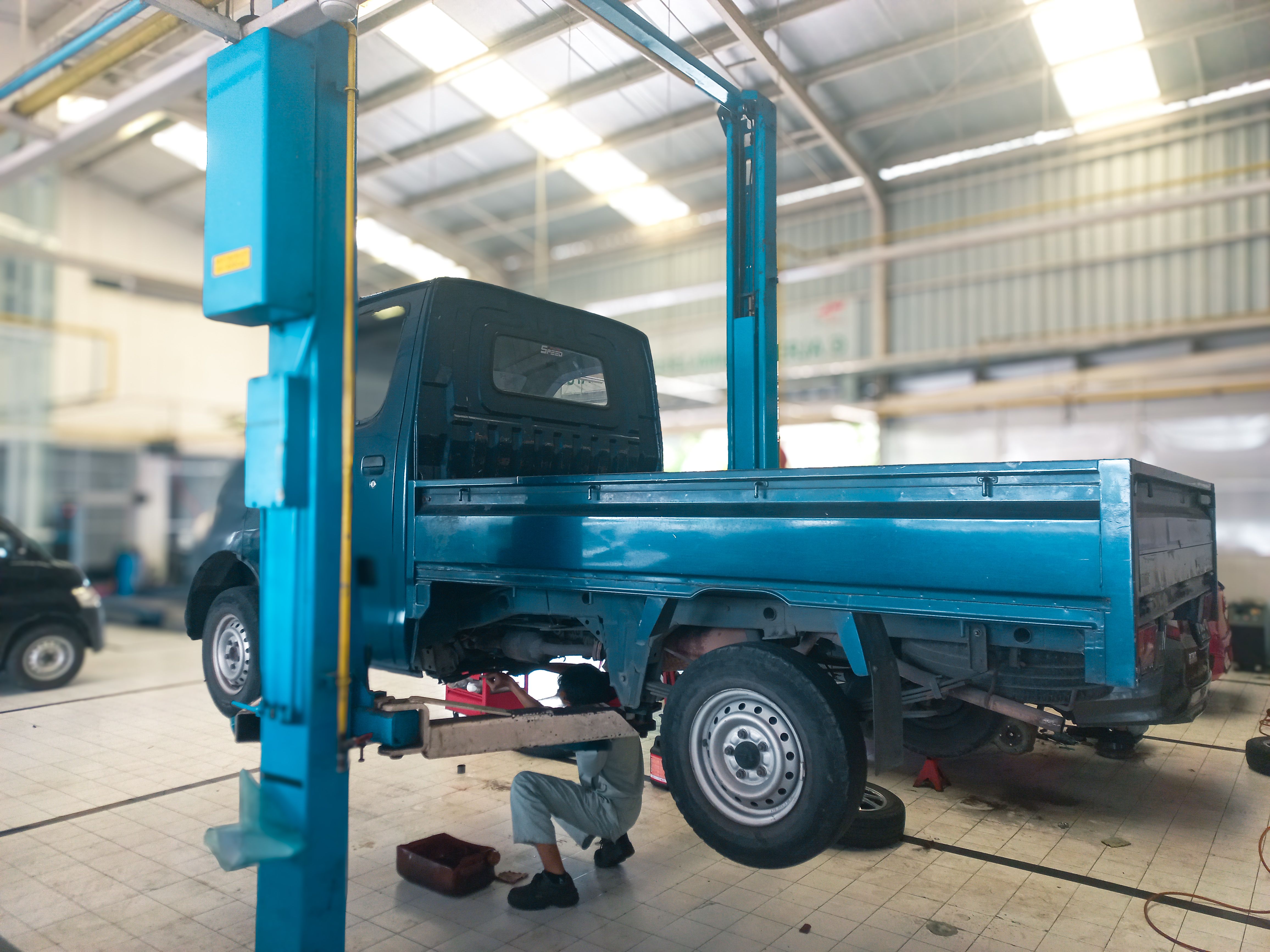 minibus lift maintenance