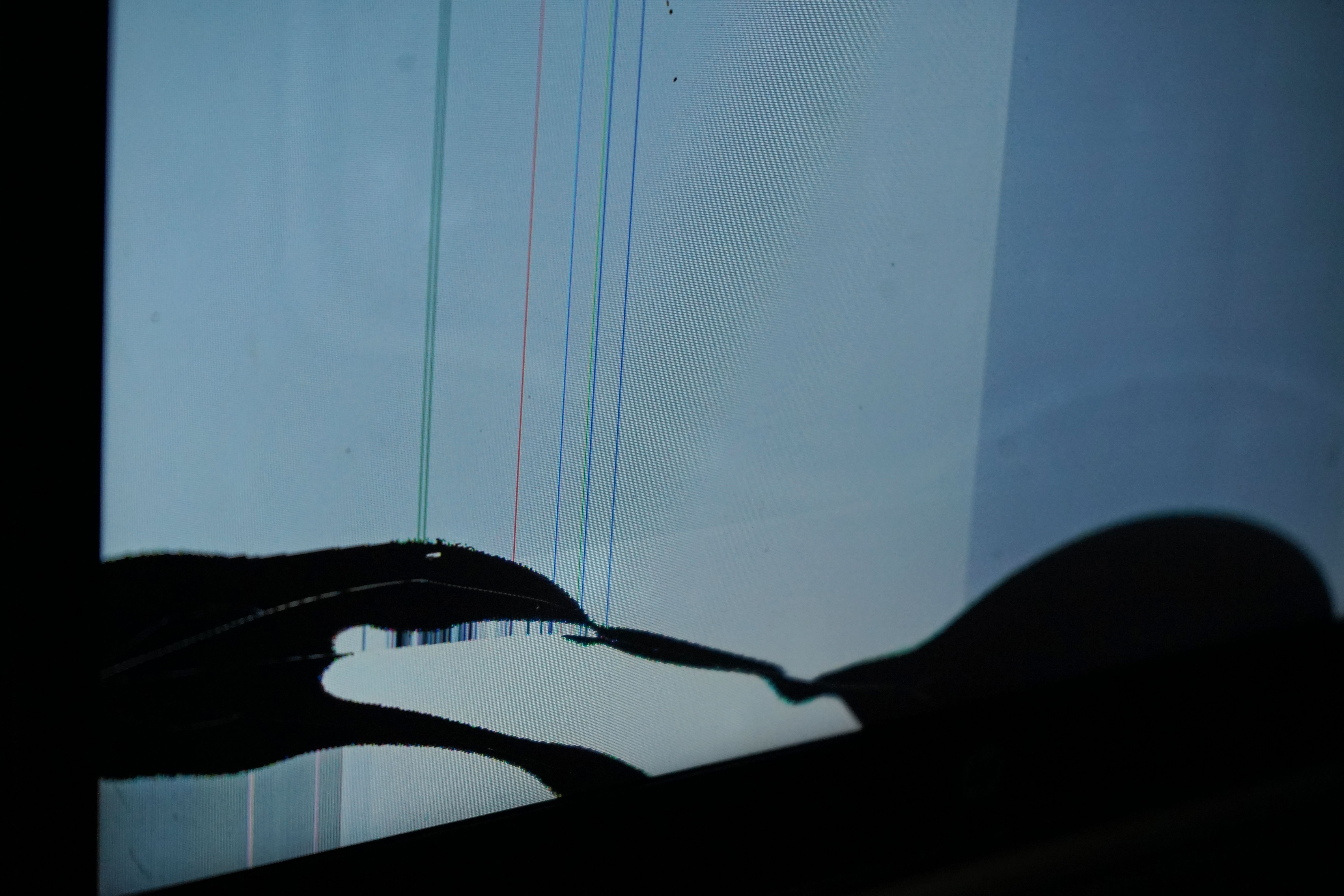 laptop cracked screen