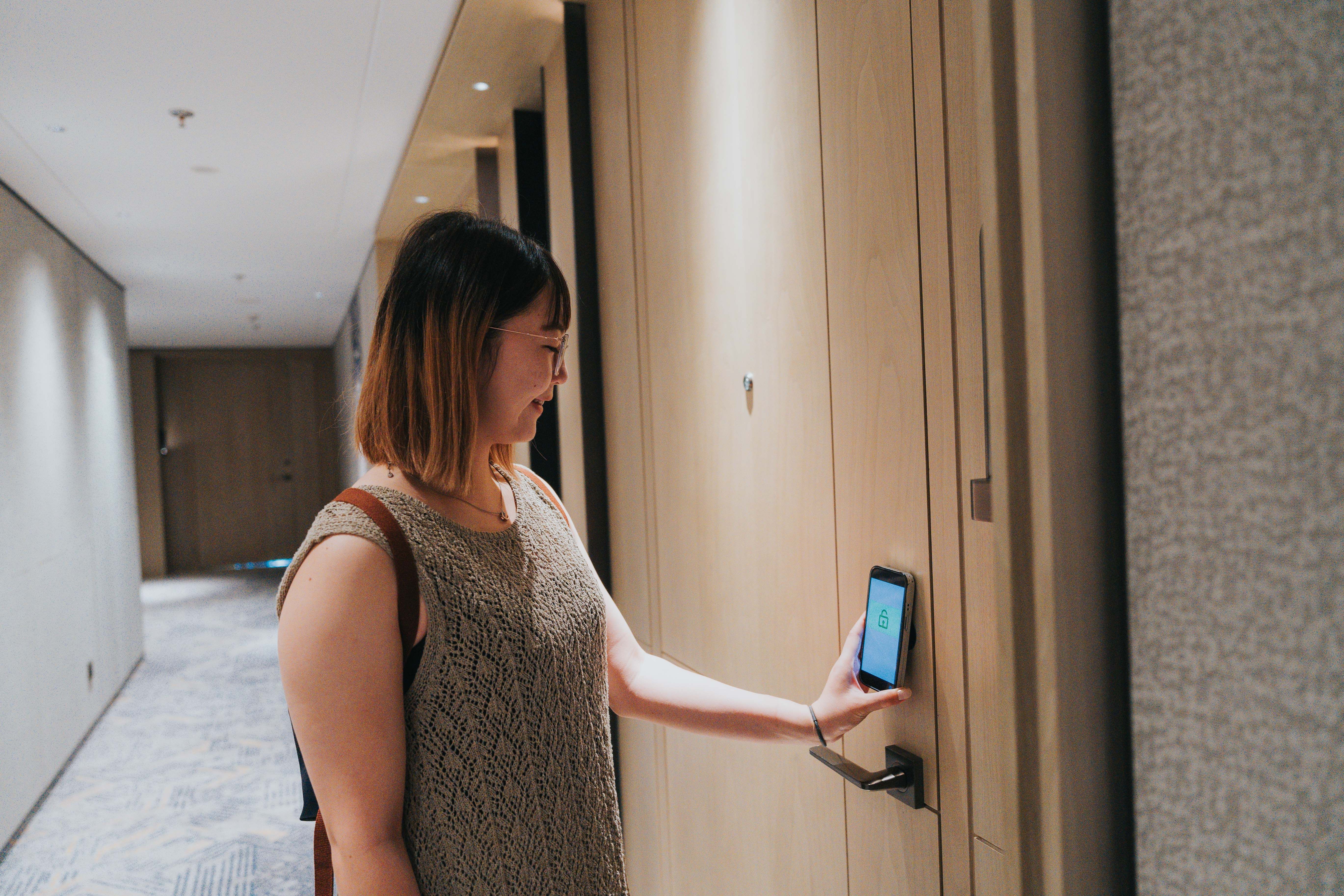 artificial intelligence hotel