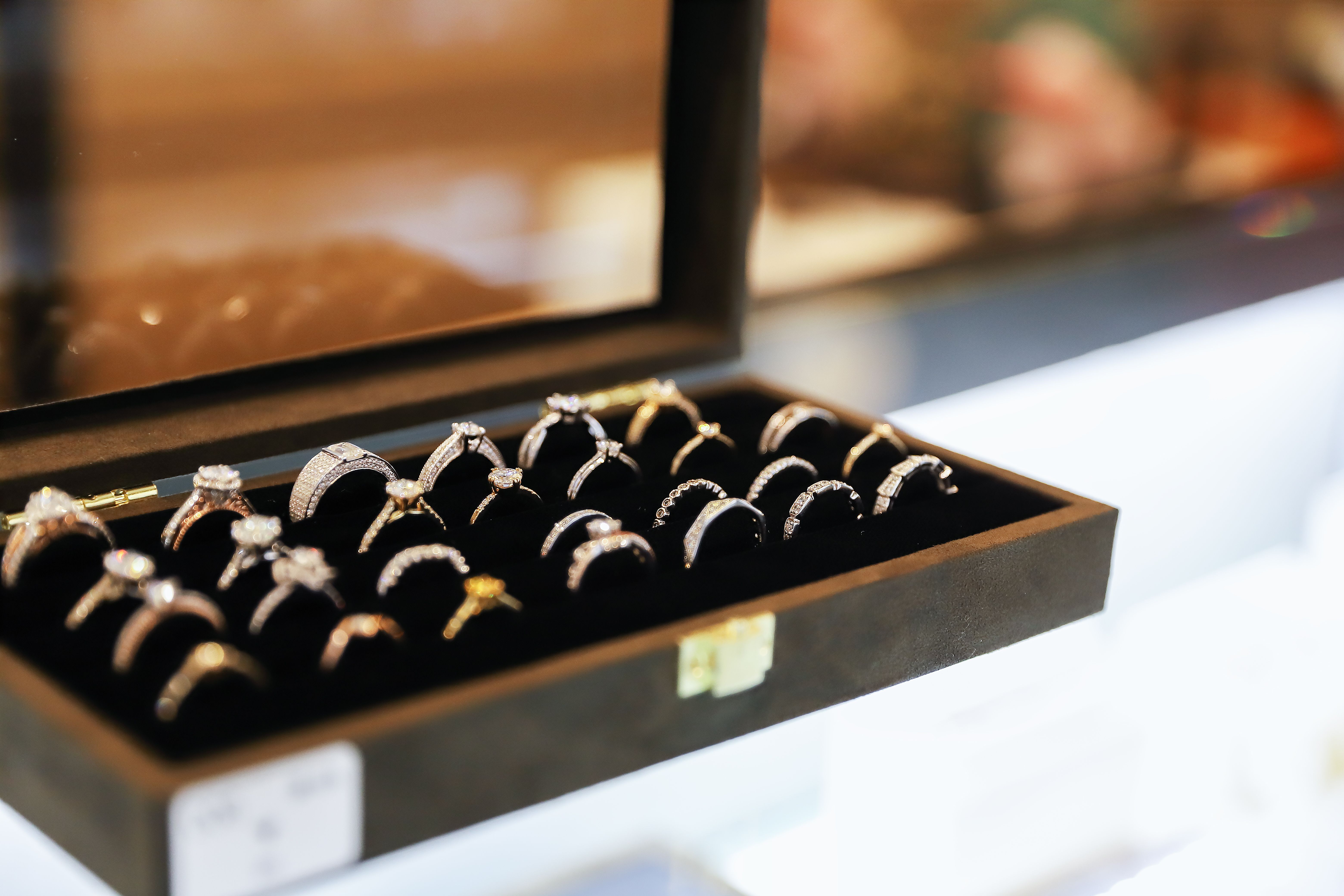 customer service boutique