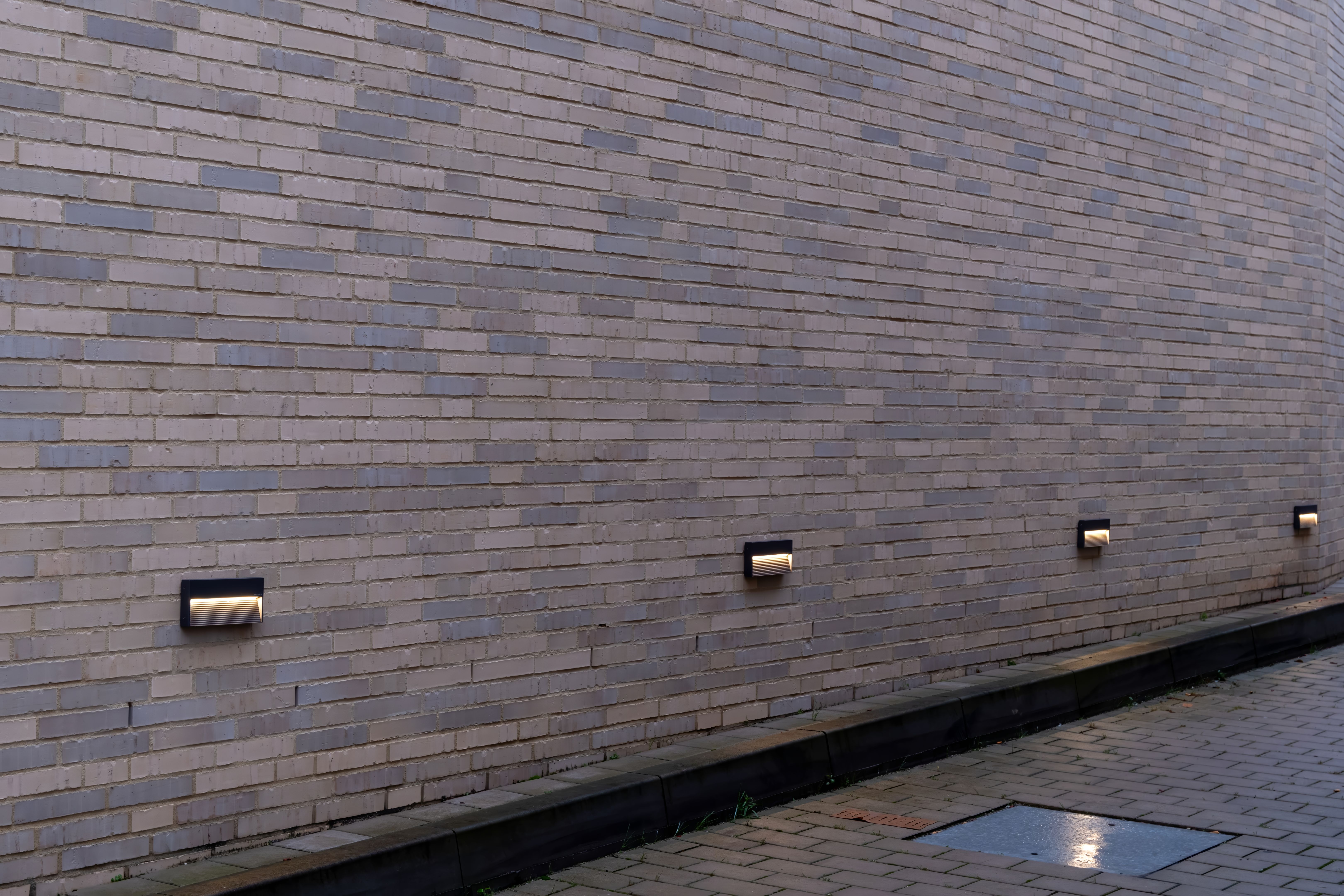 secure light fixture