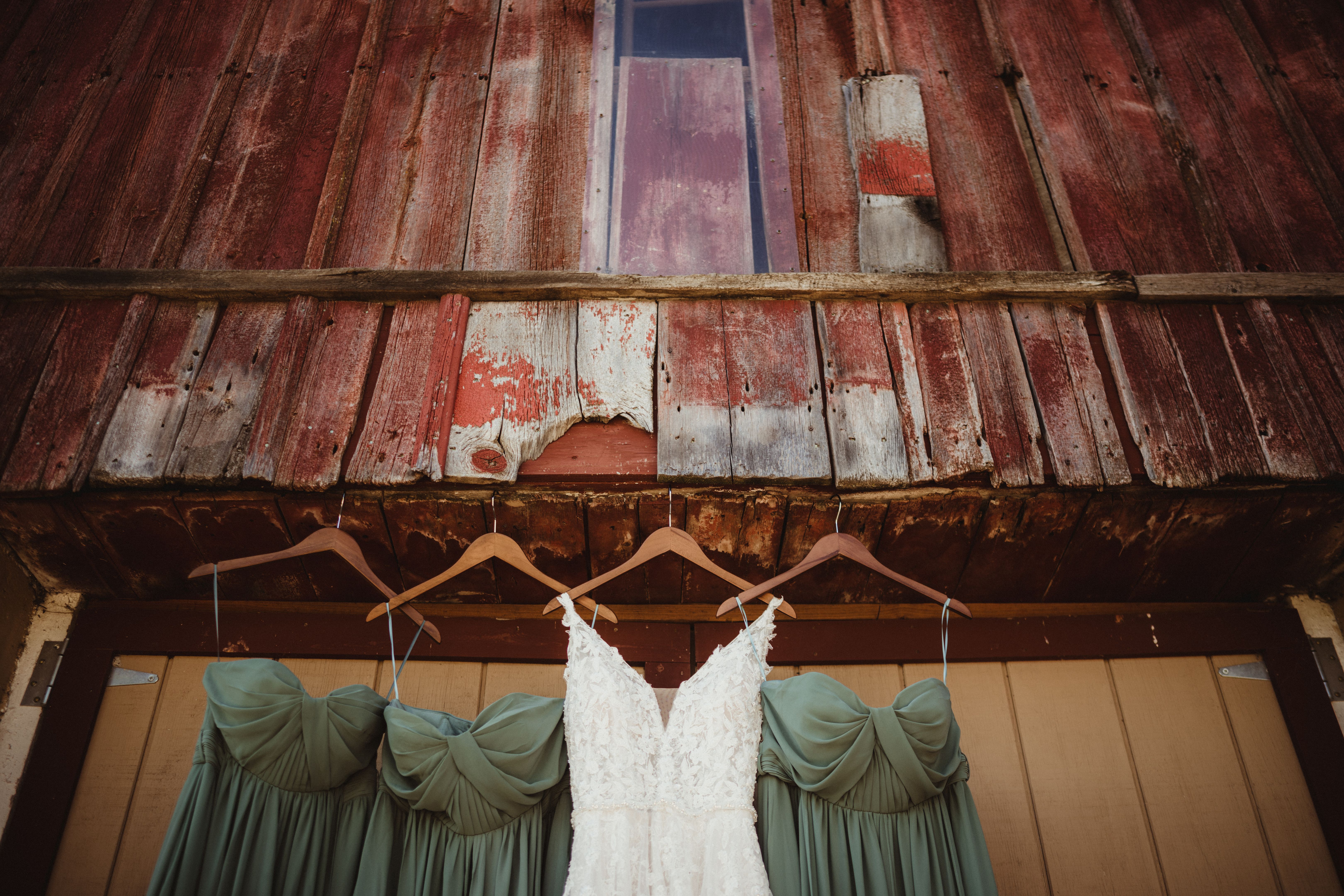 rustic barn wedding