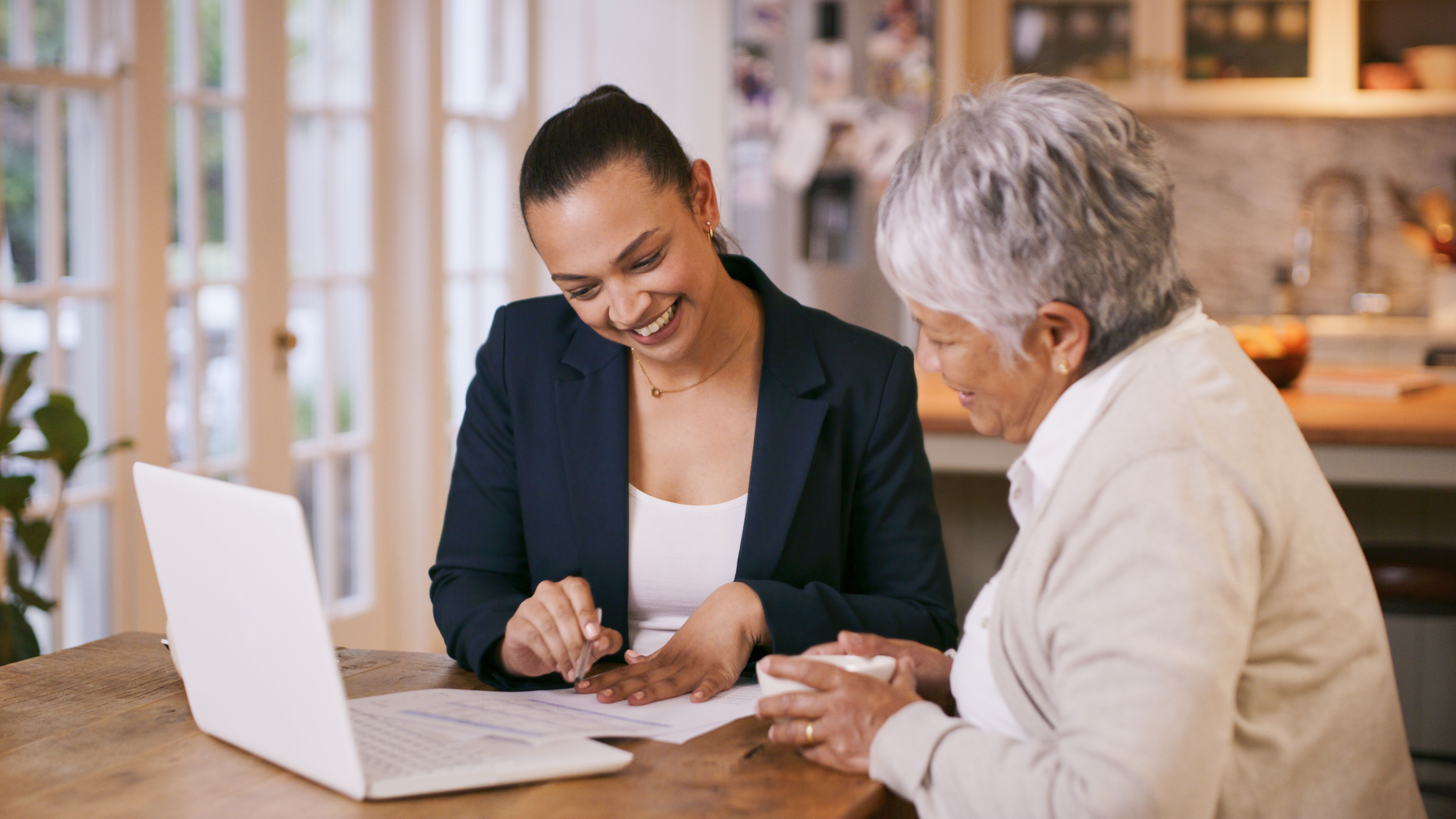 people discussing insurance