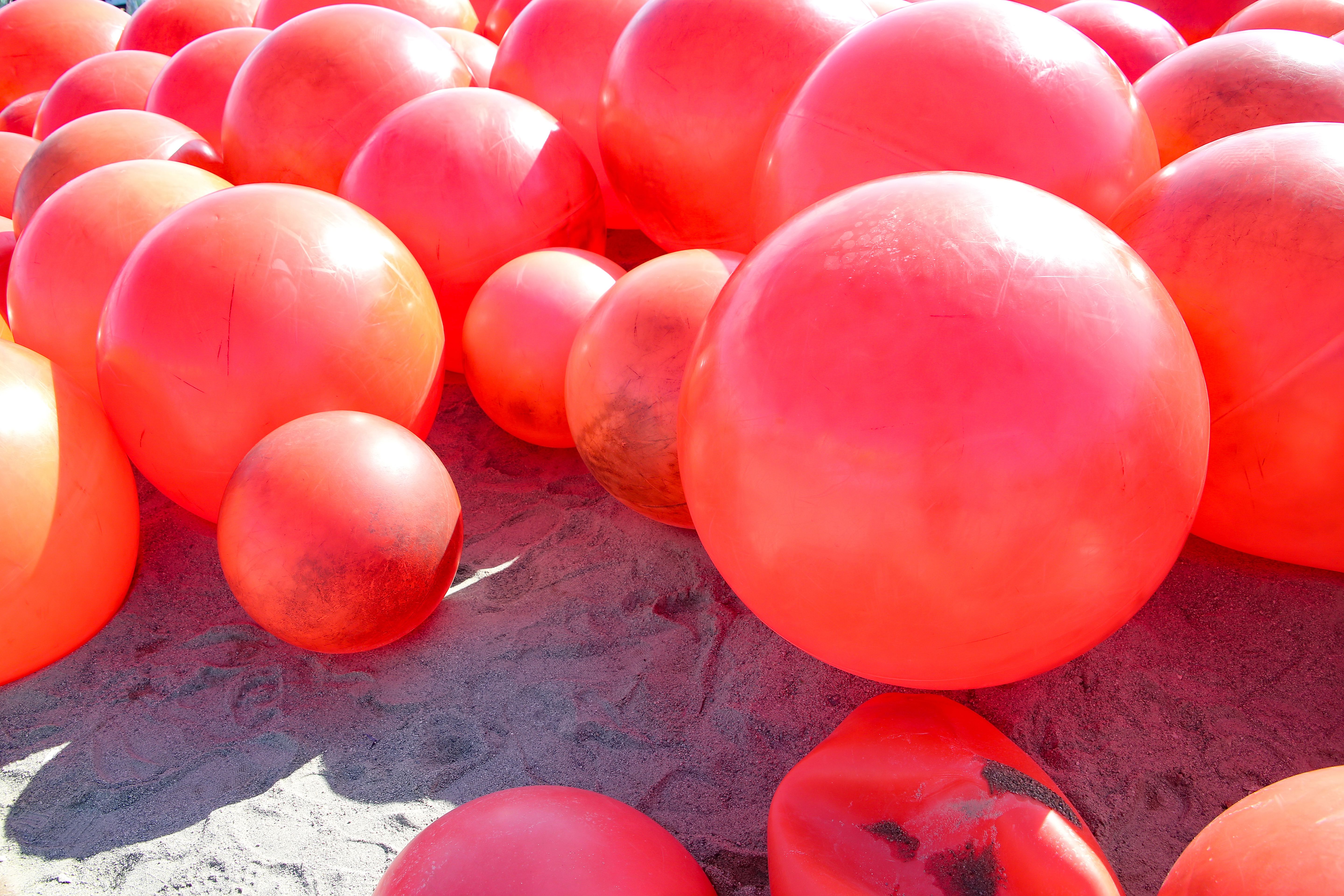 beach themed balloons
