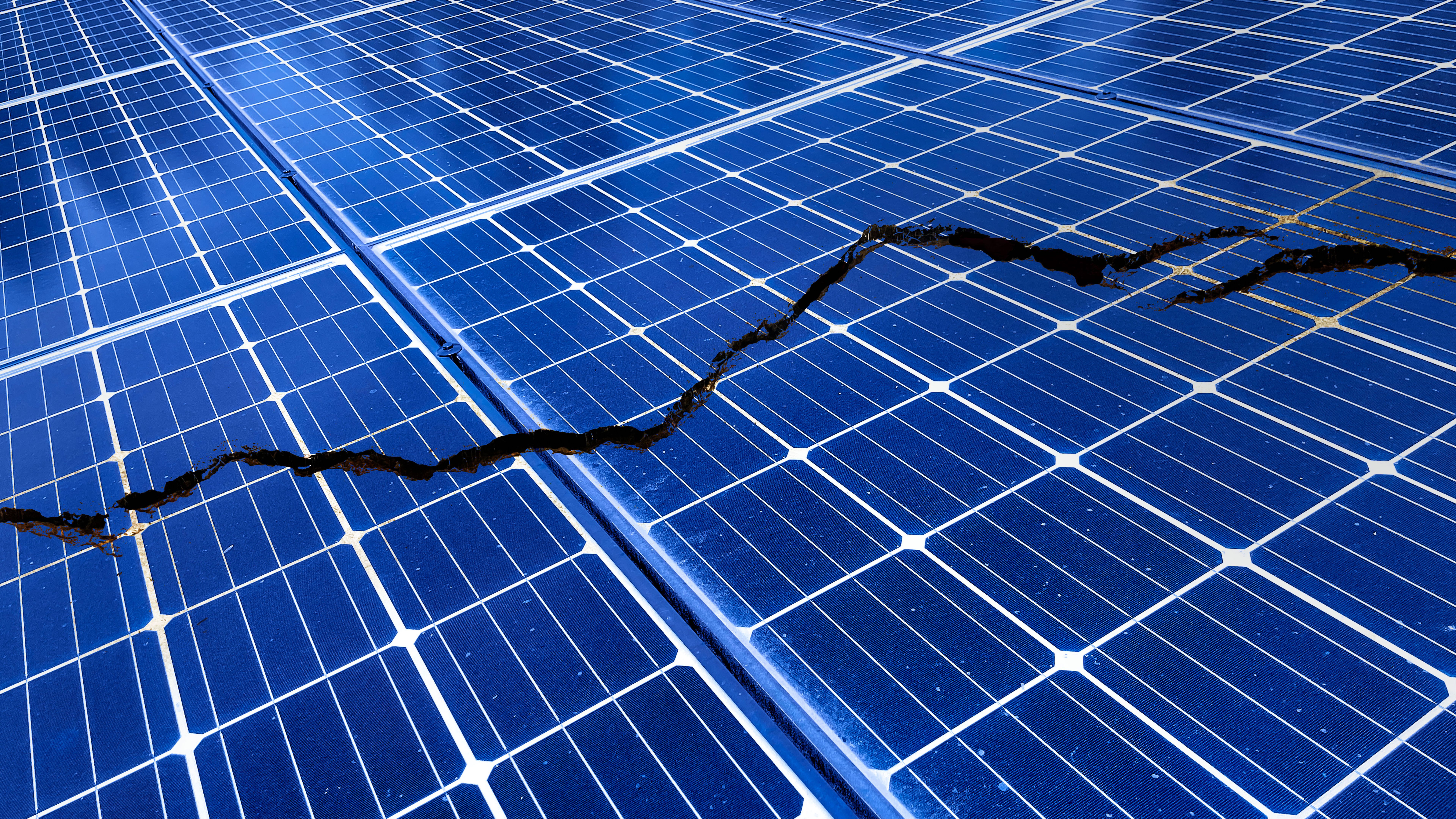 extreme weather solar panels