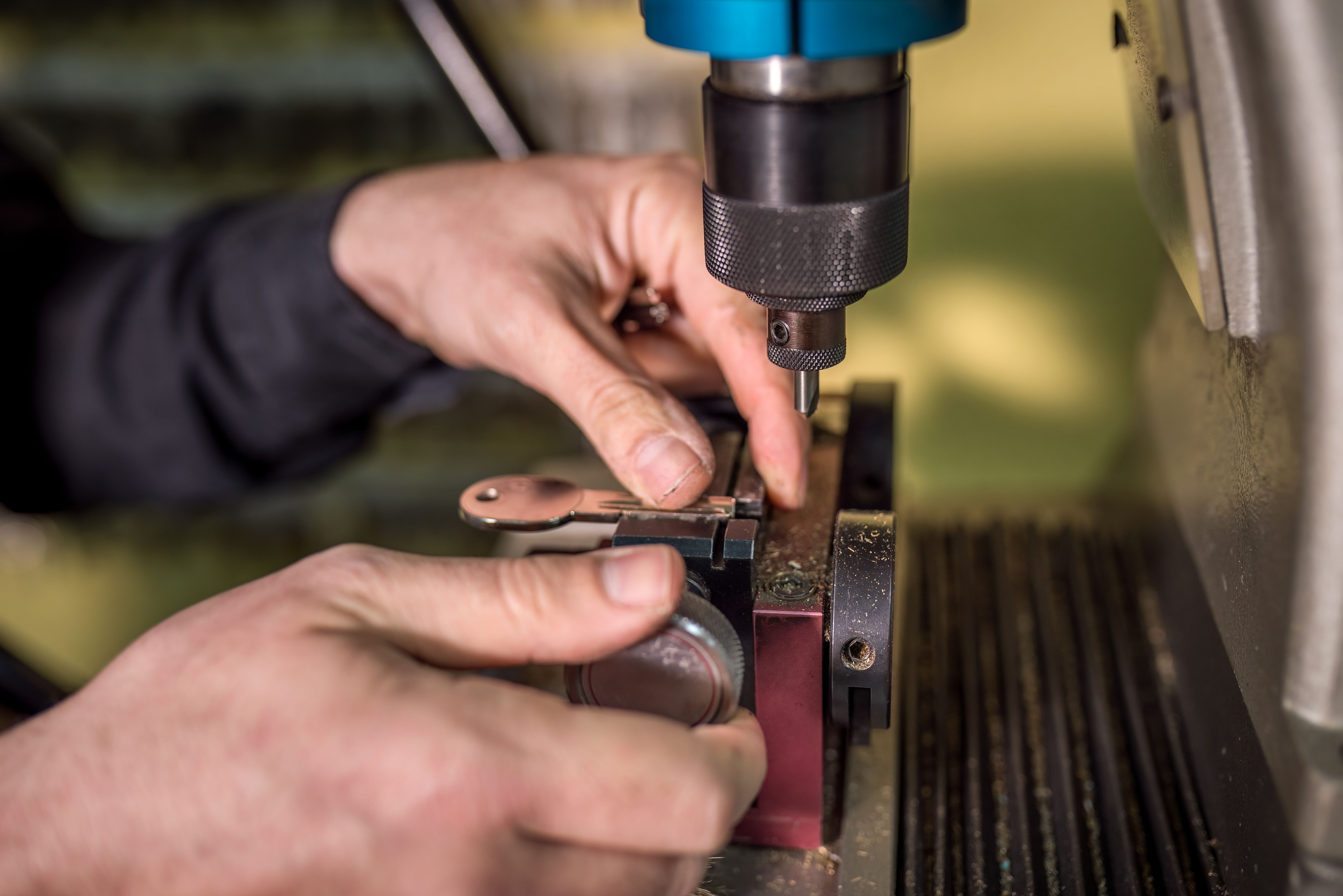 key cutting