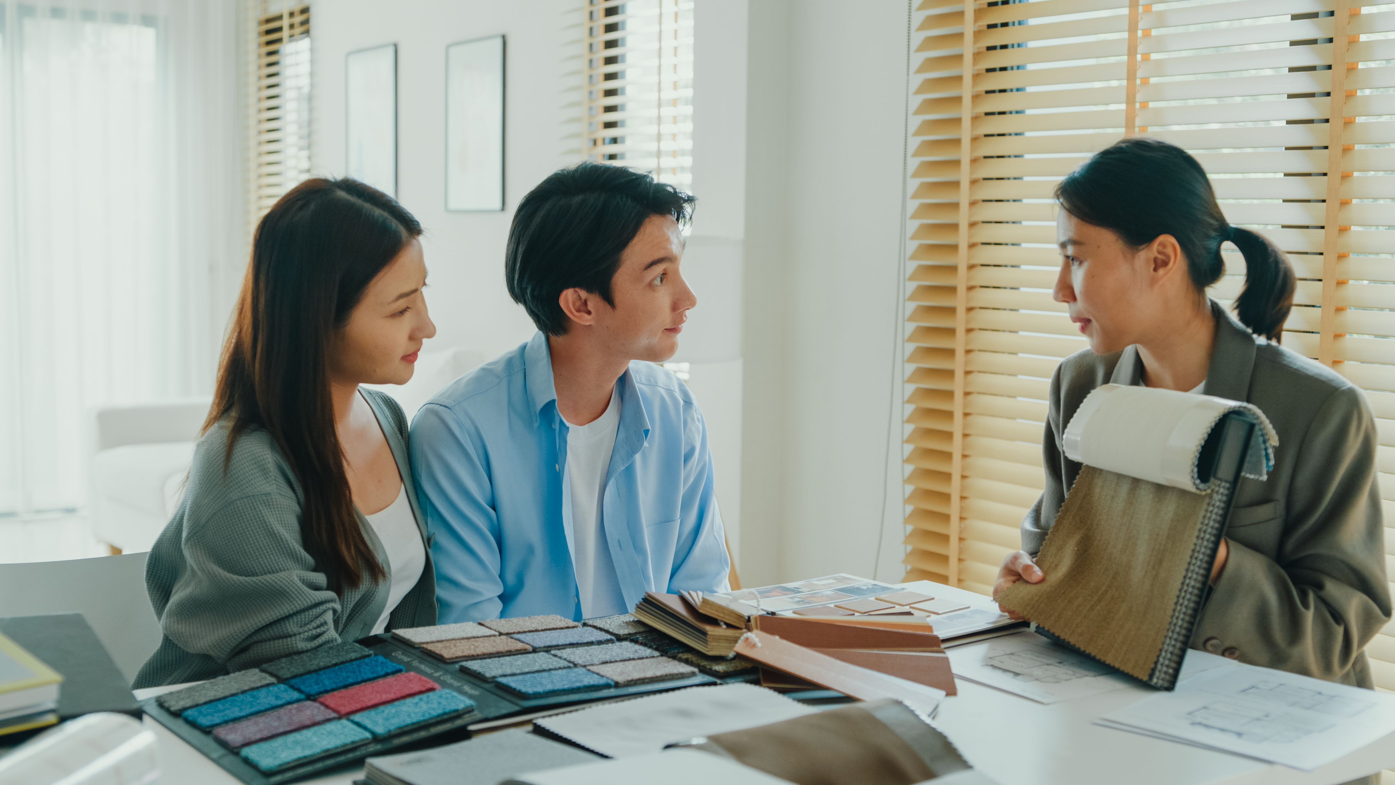 choosing financial advisor