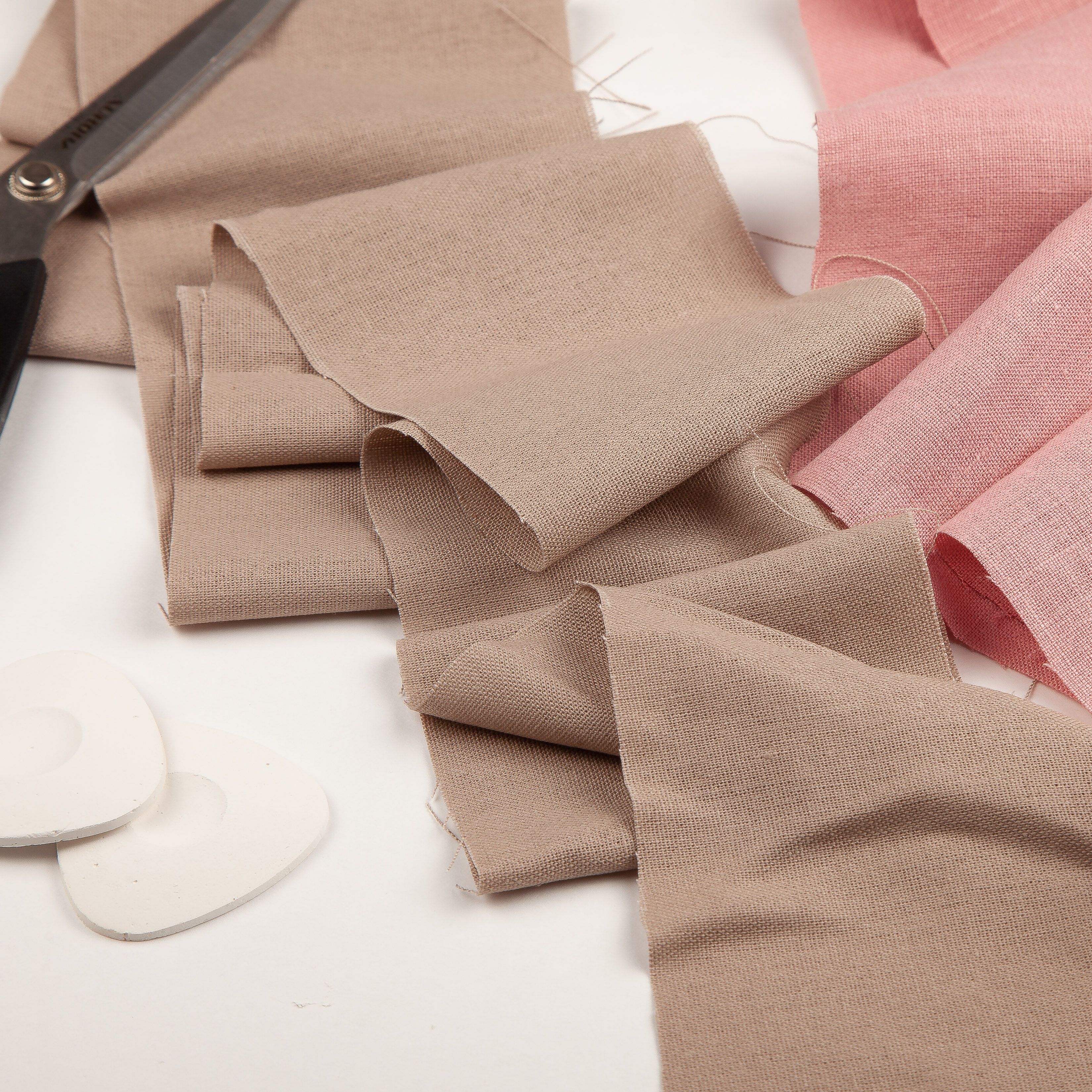 choosing tissue paper