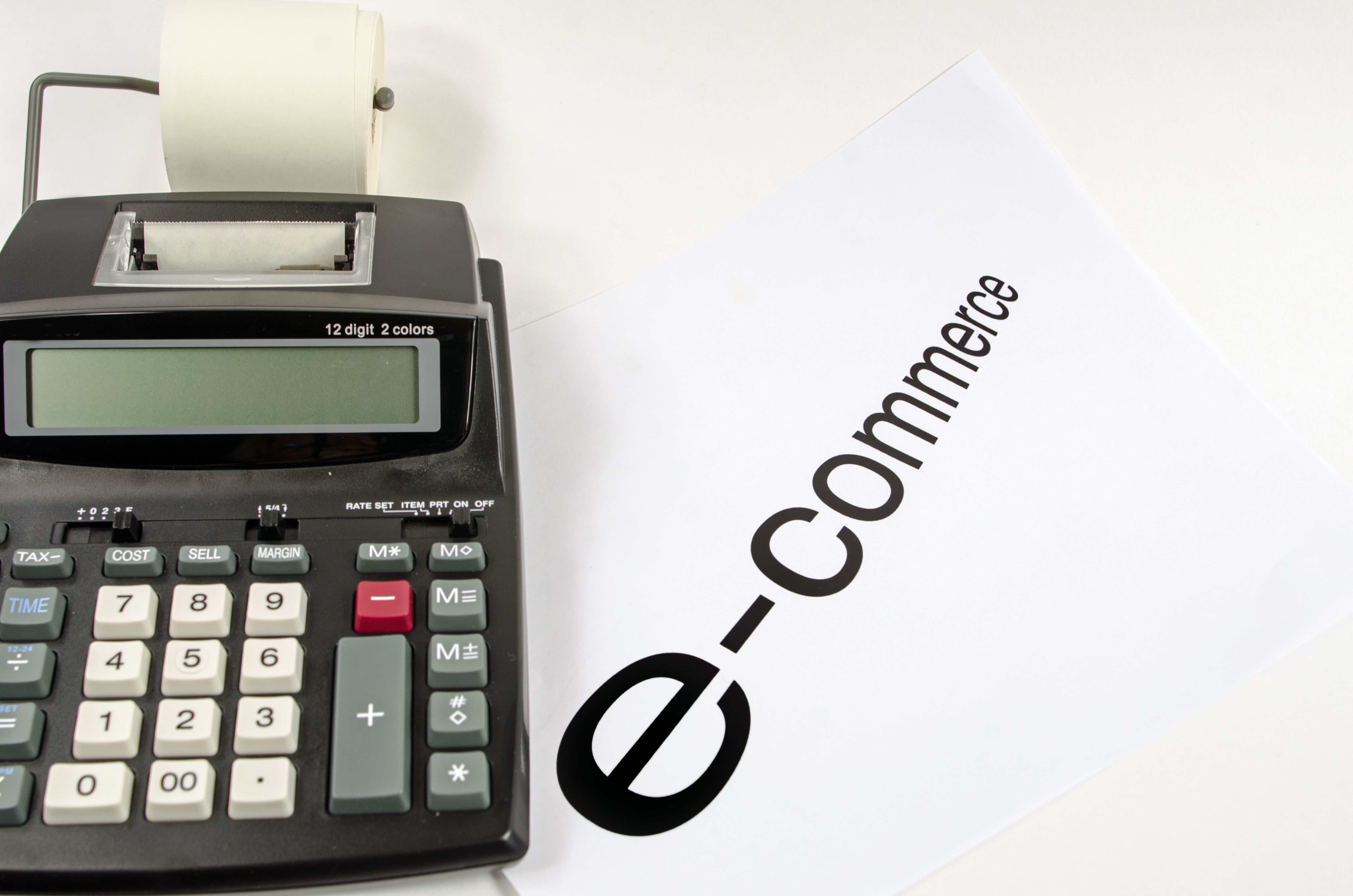 Laptop and E-Commerce Laptop and E-Commerce