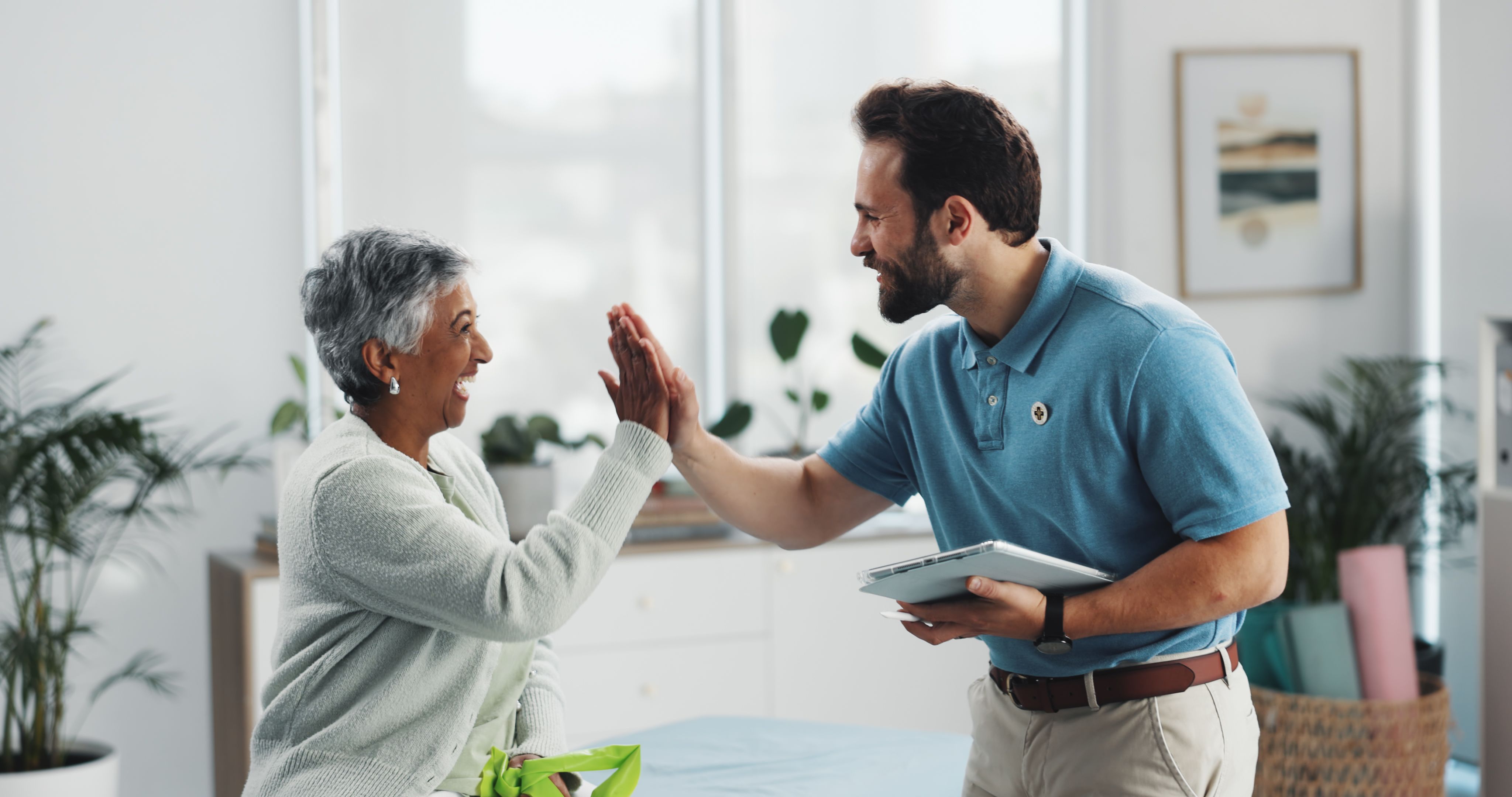 patient chiropractor discussion