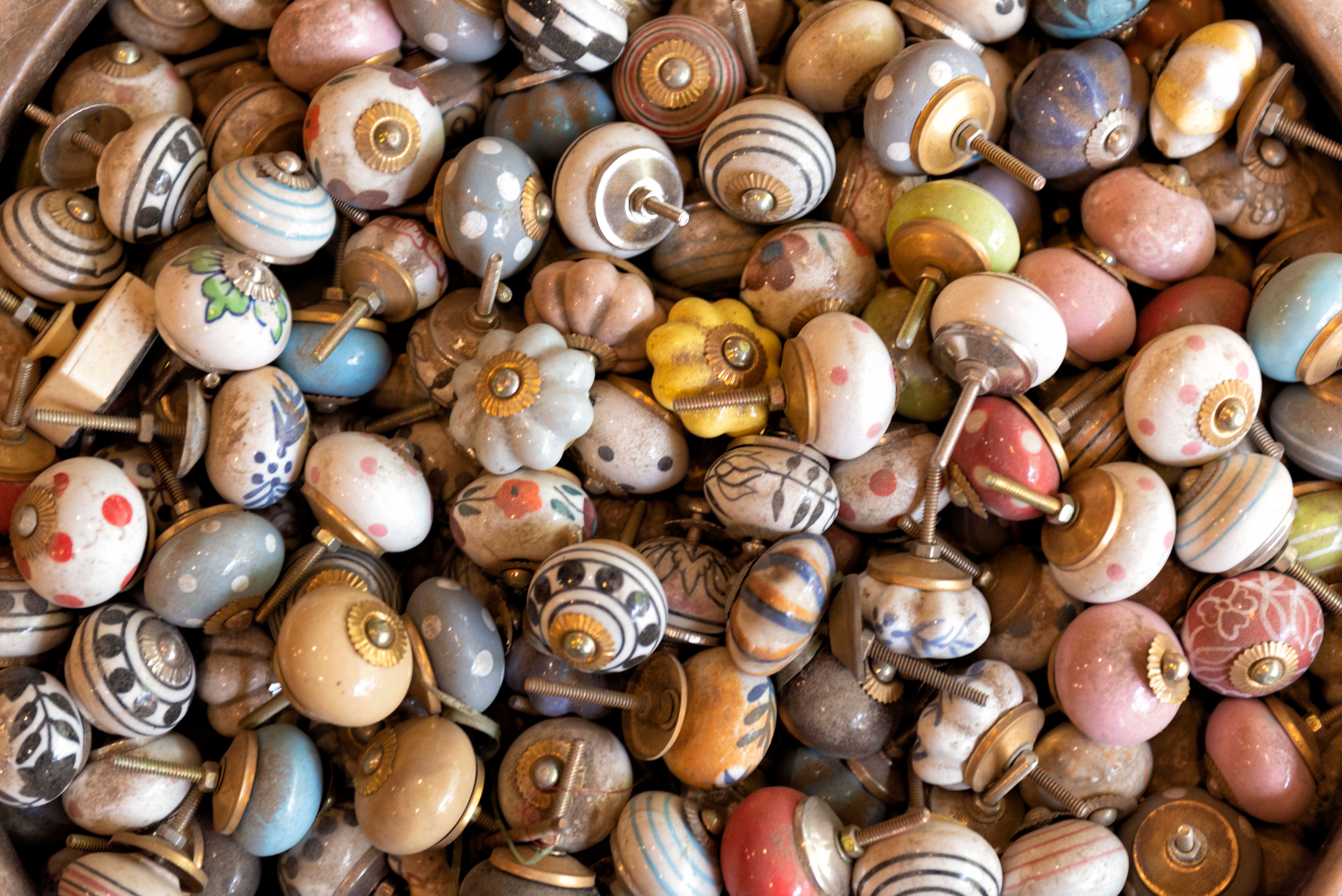 artistic cabinet knobs