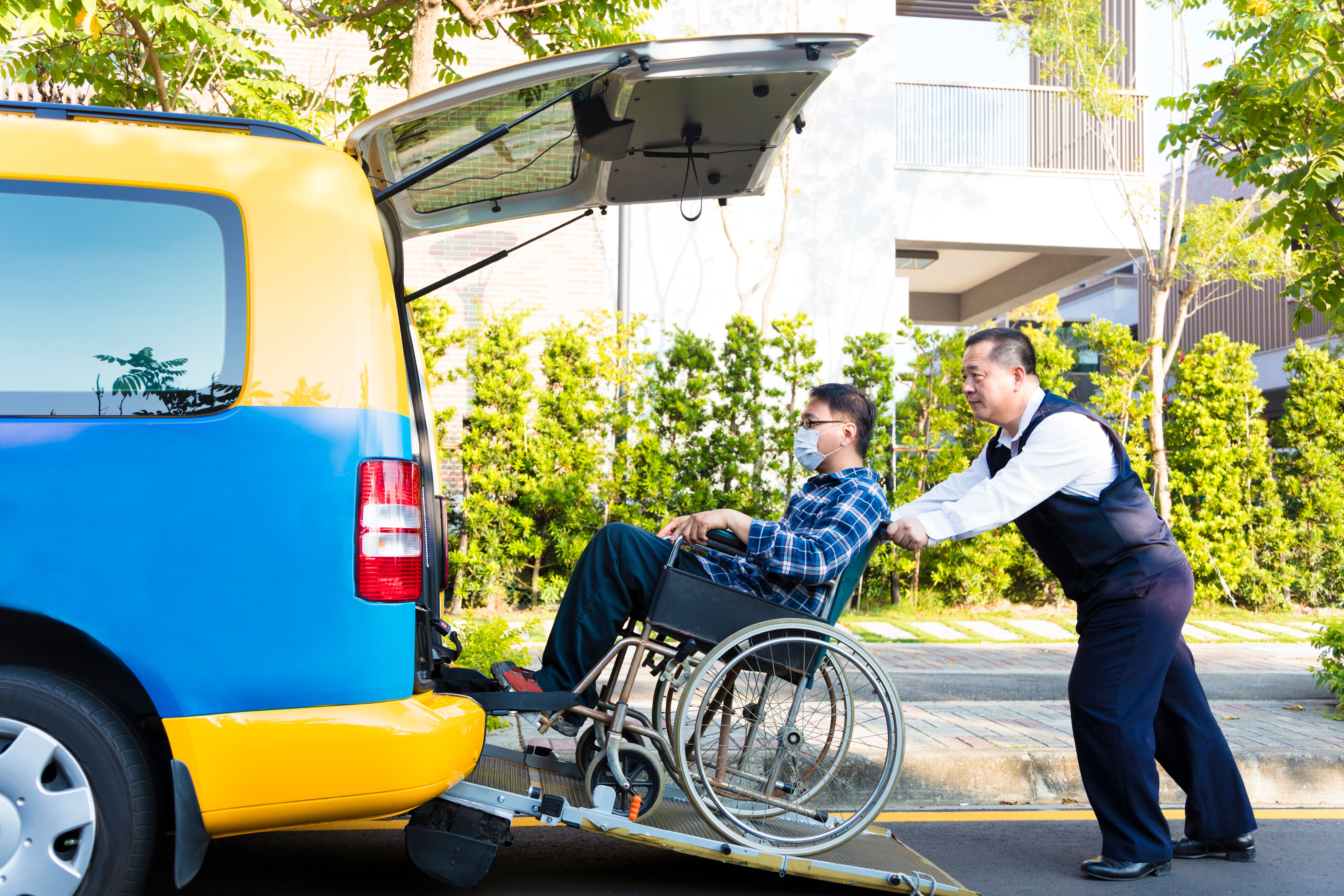 wheelchair transportation cost