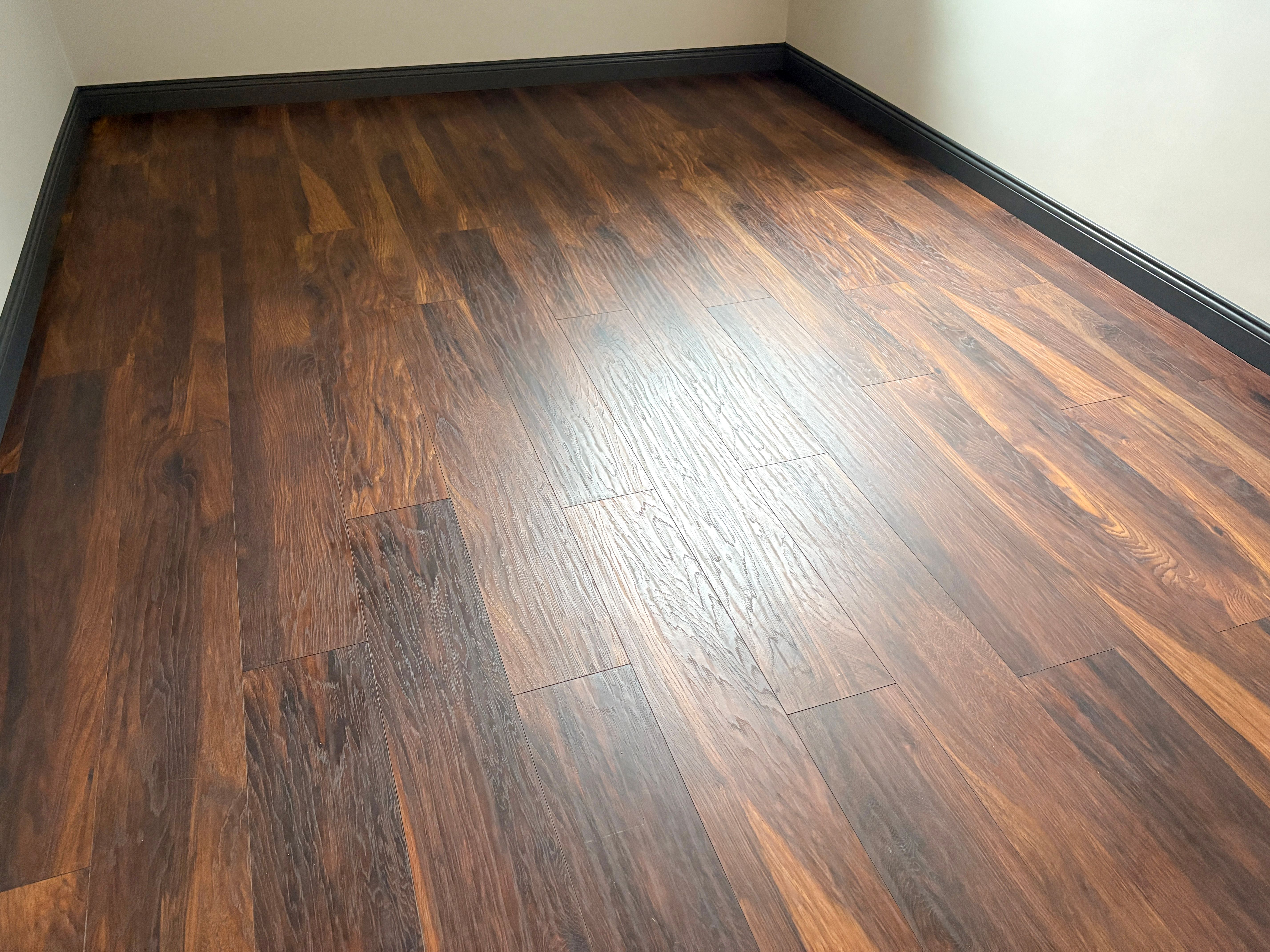 modern home laminate