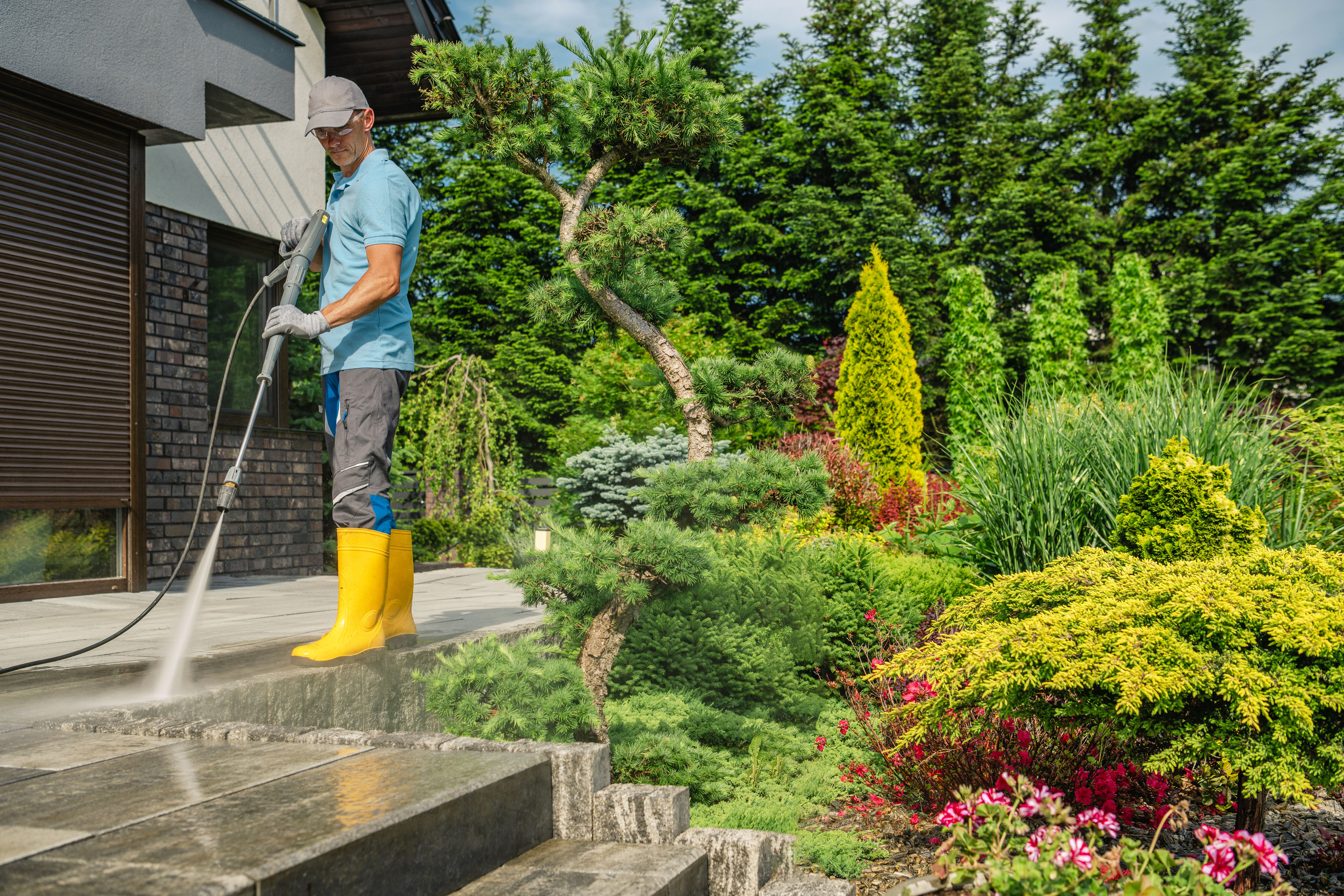 seasonal hardscape maintenance