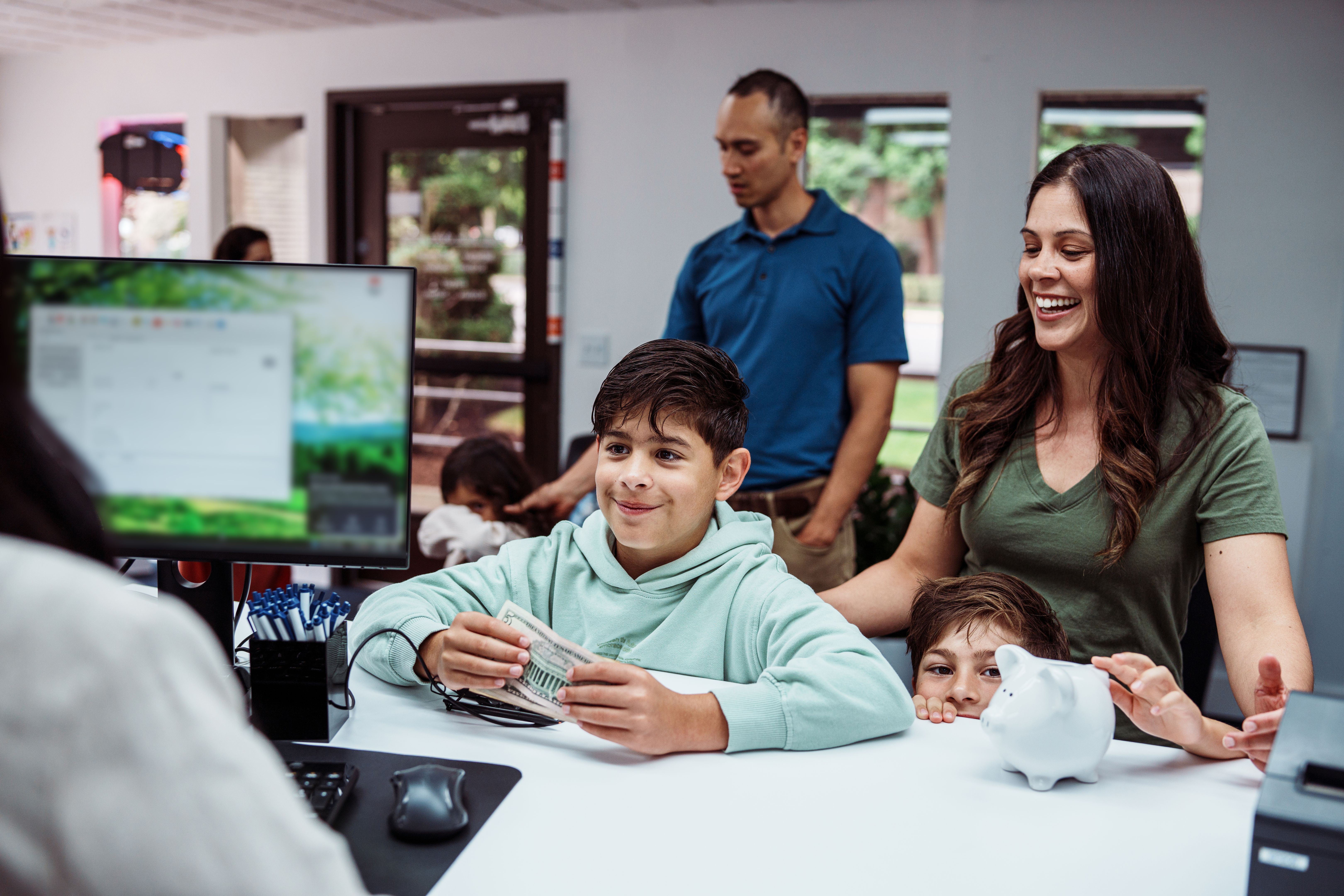 latino family finances