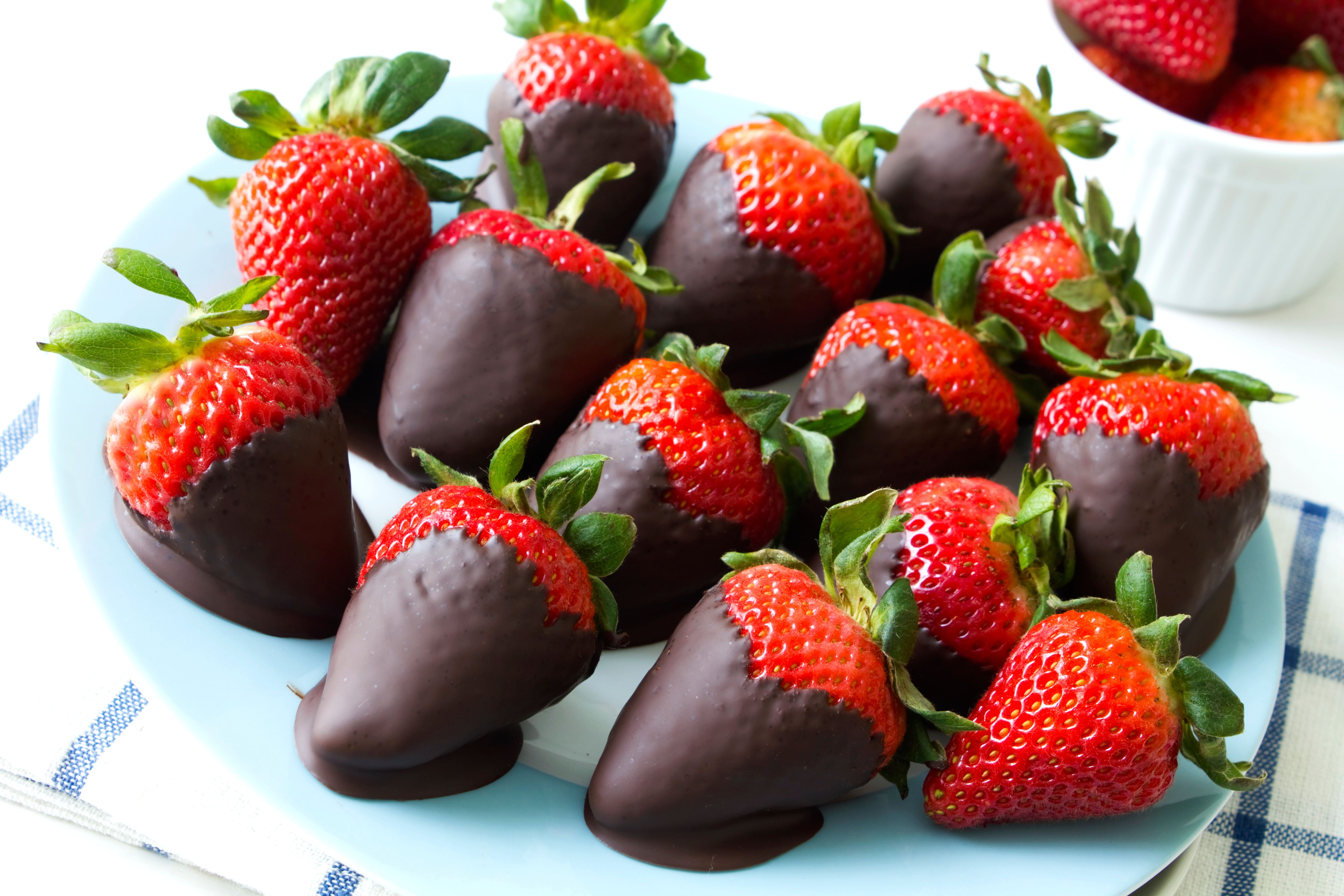 chocolate strawberries