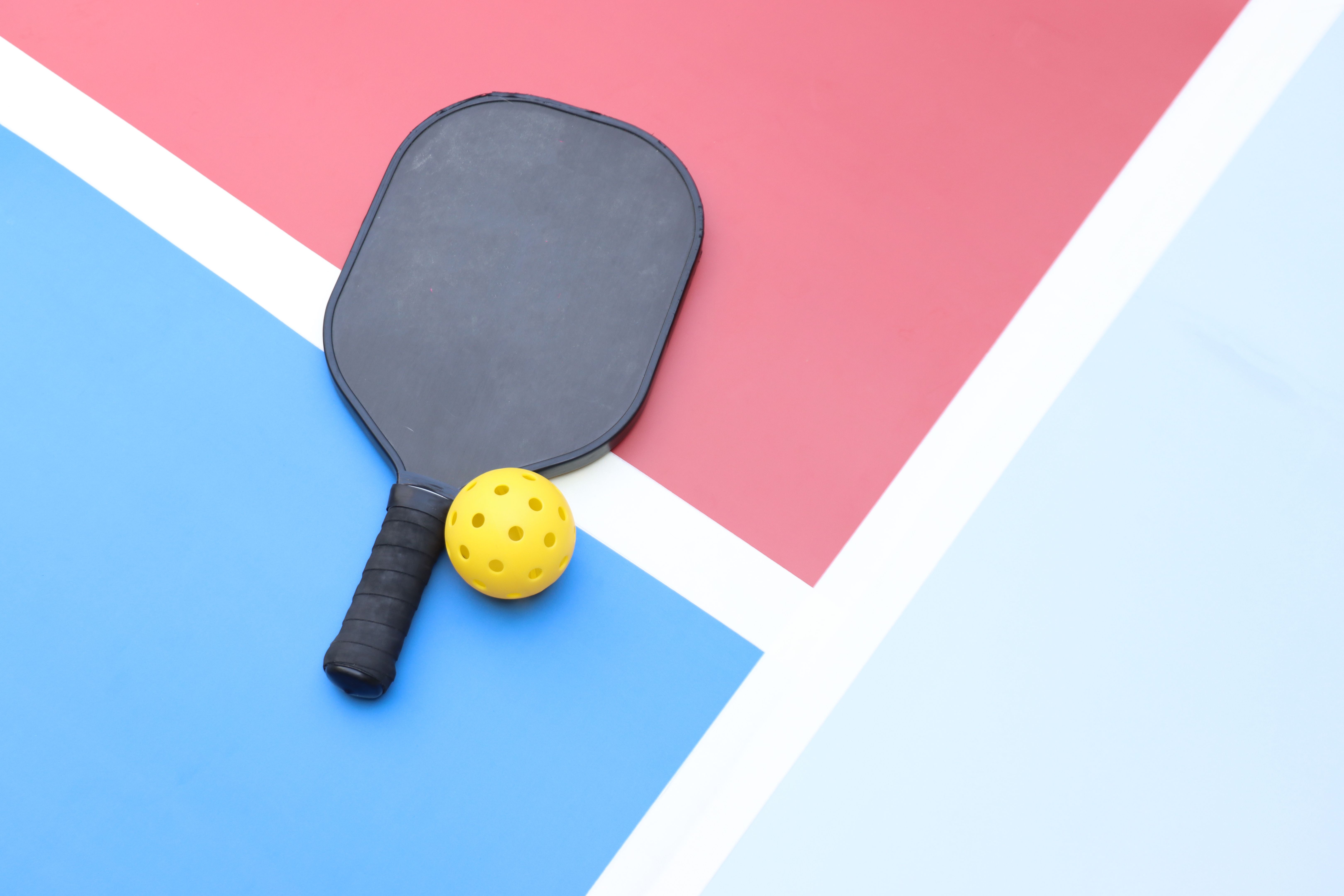 pickleball paddle grip