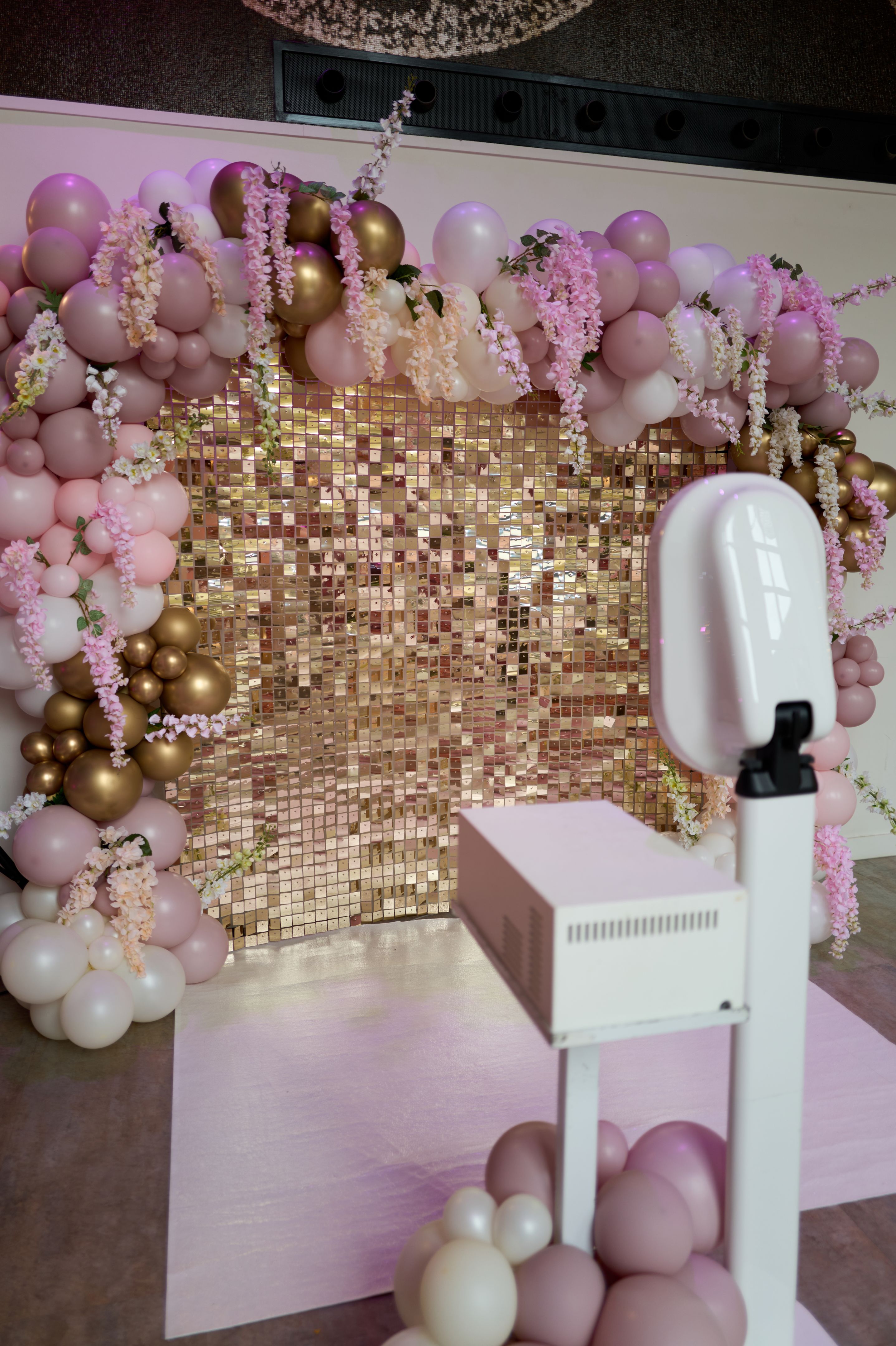 setting up photo booth