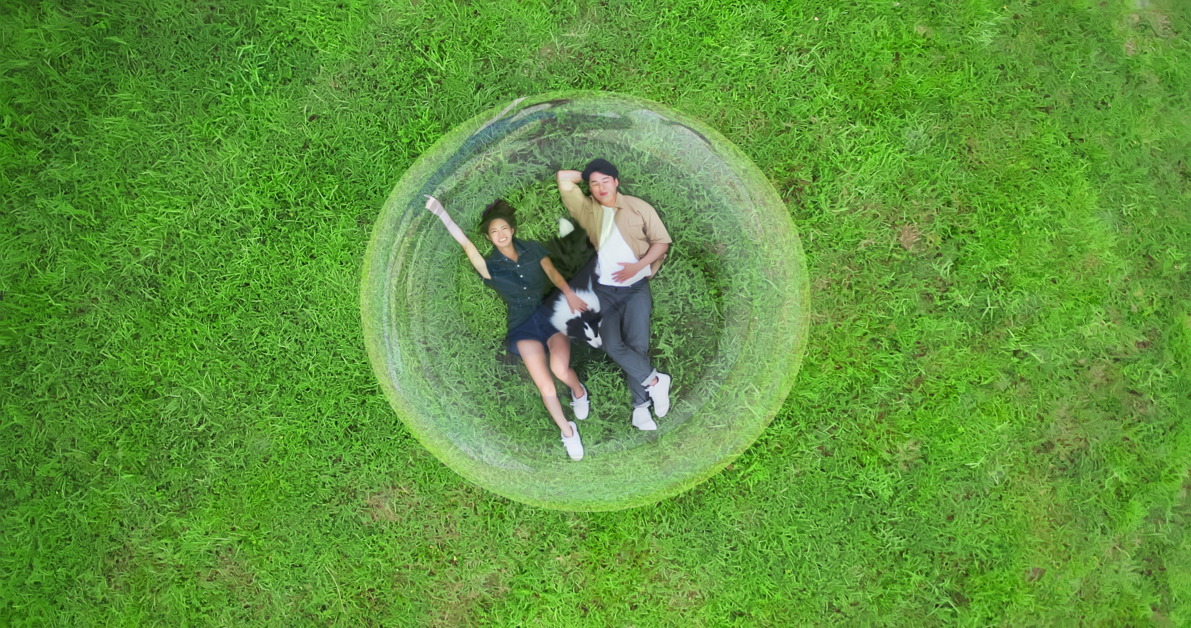 drone couple photo