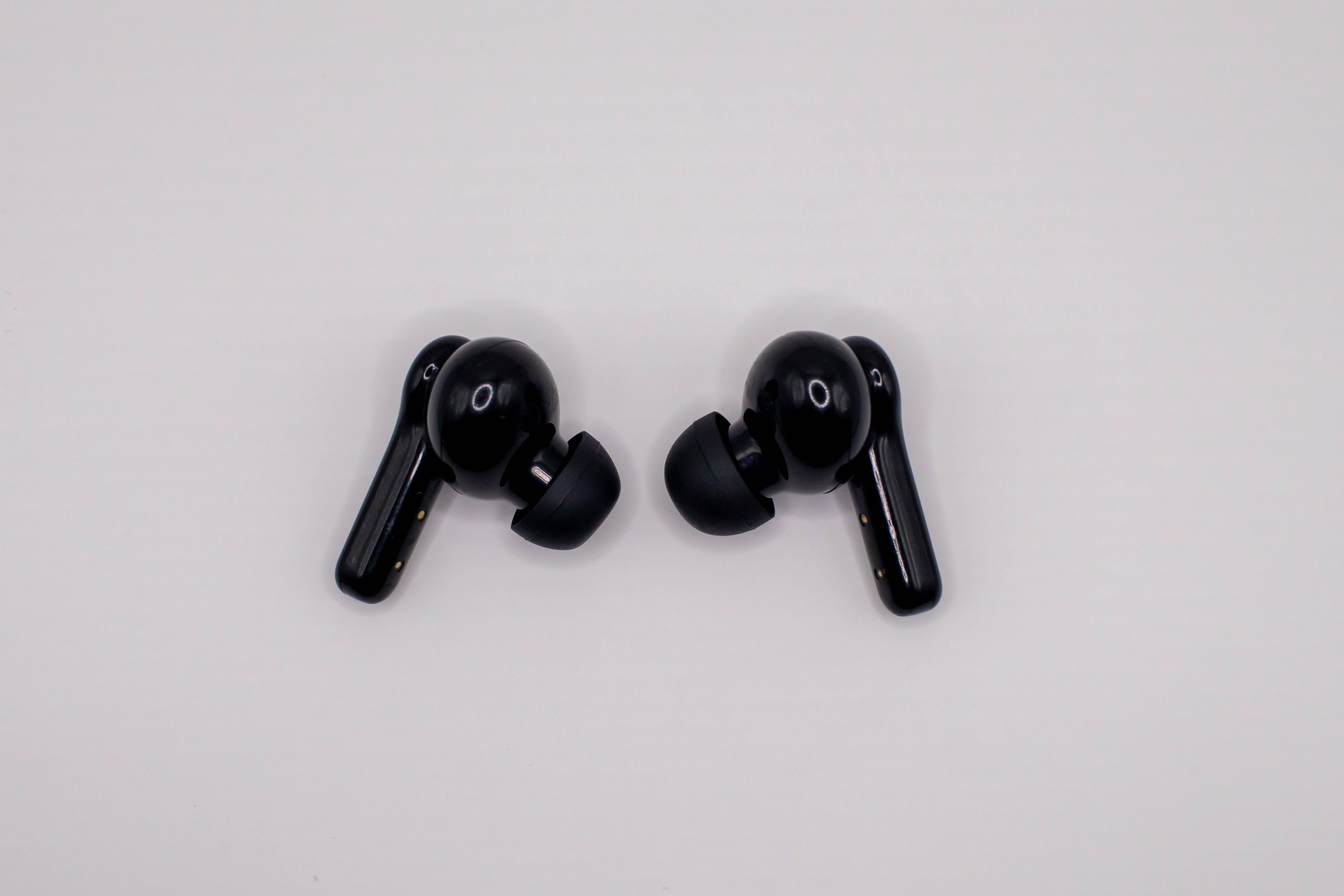 wireless earbuds