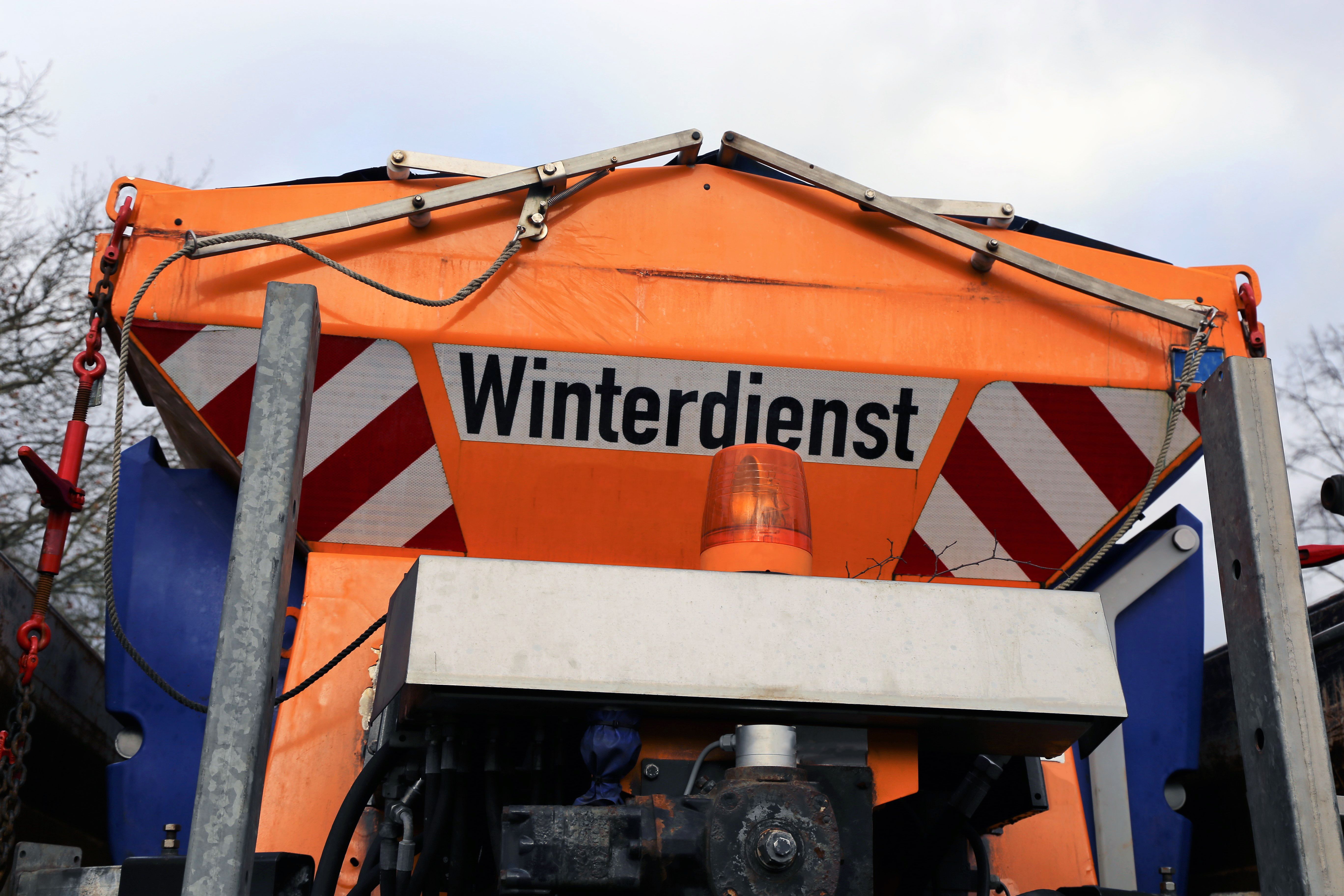 winterdienst fahrzeug