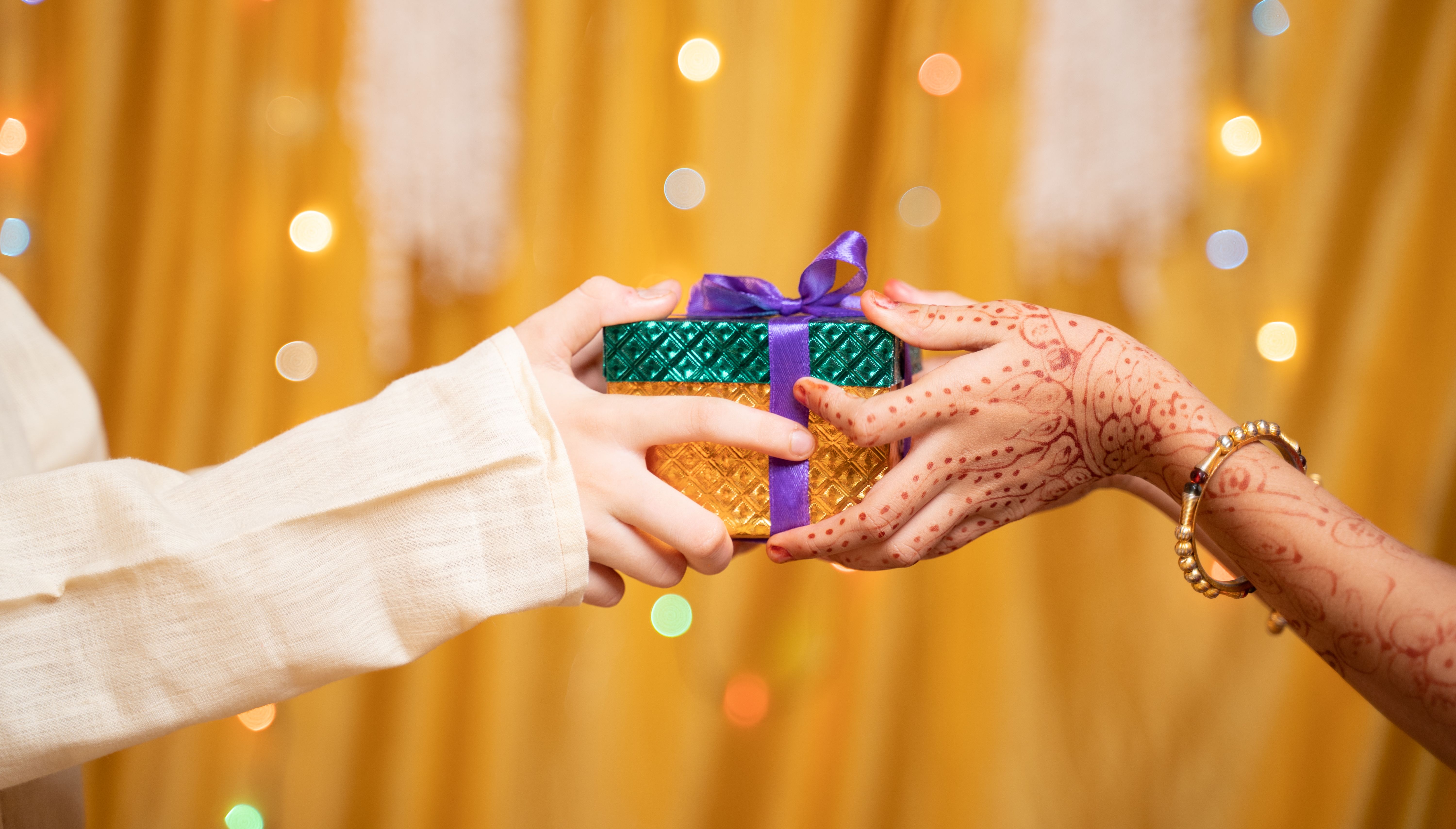 ancient gift giving