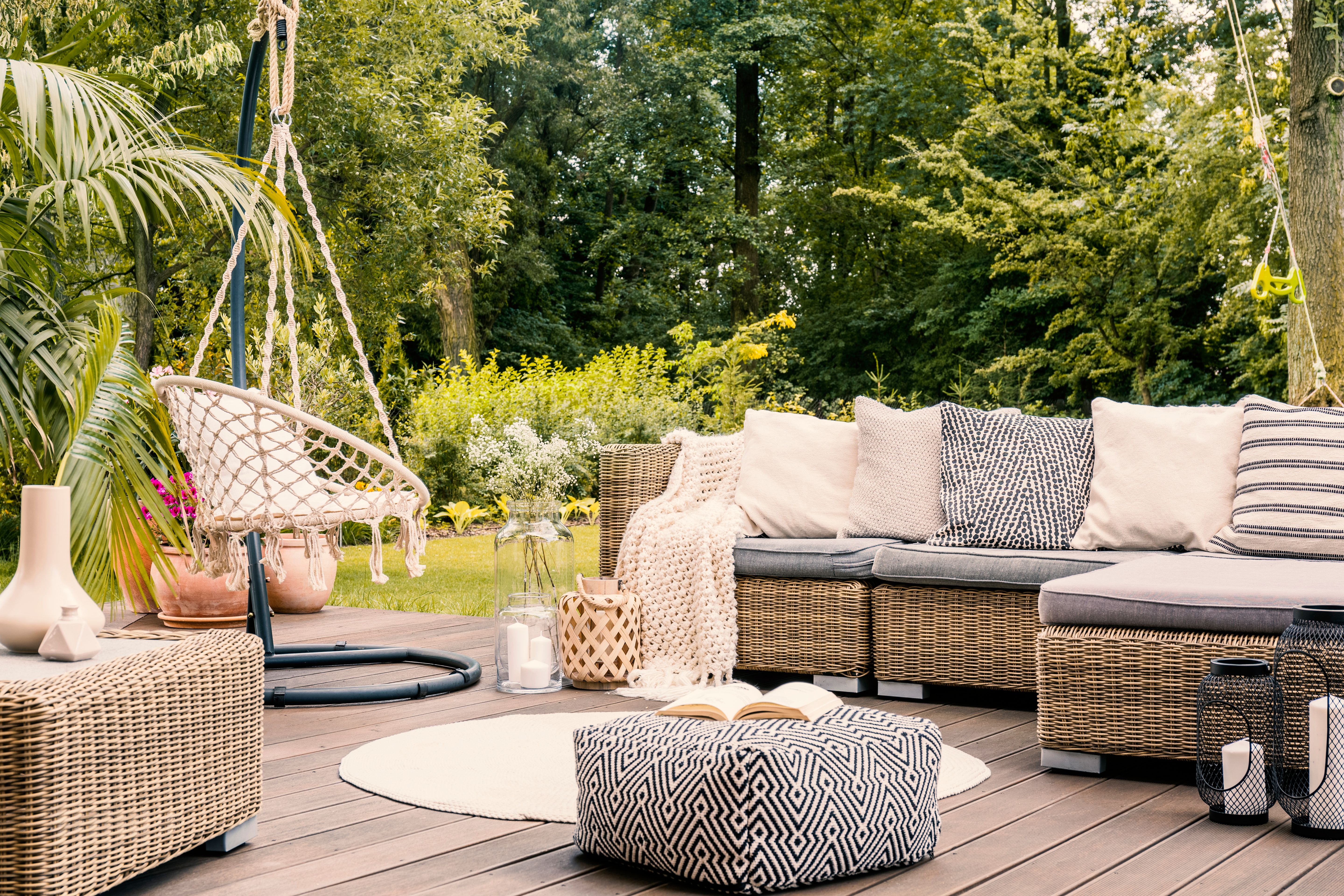 outdoor decor