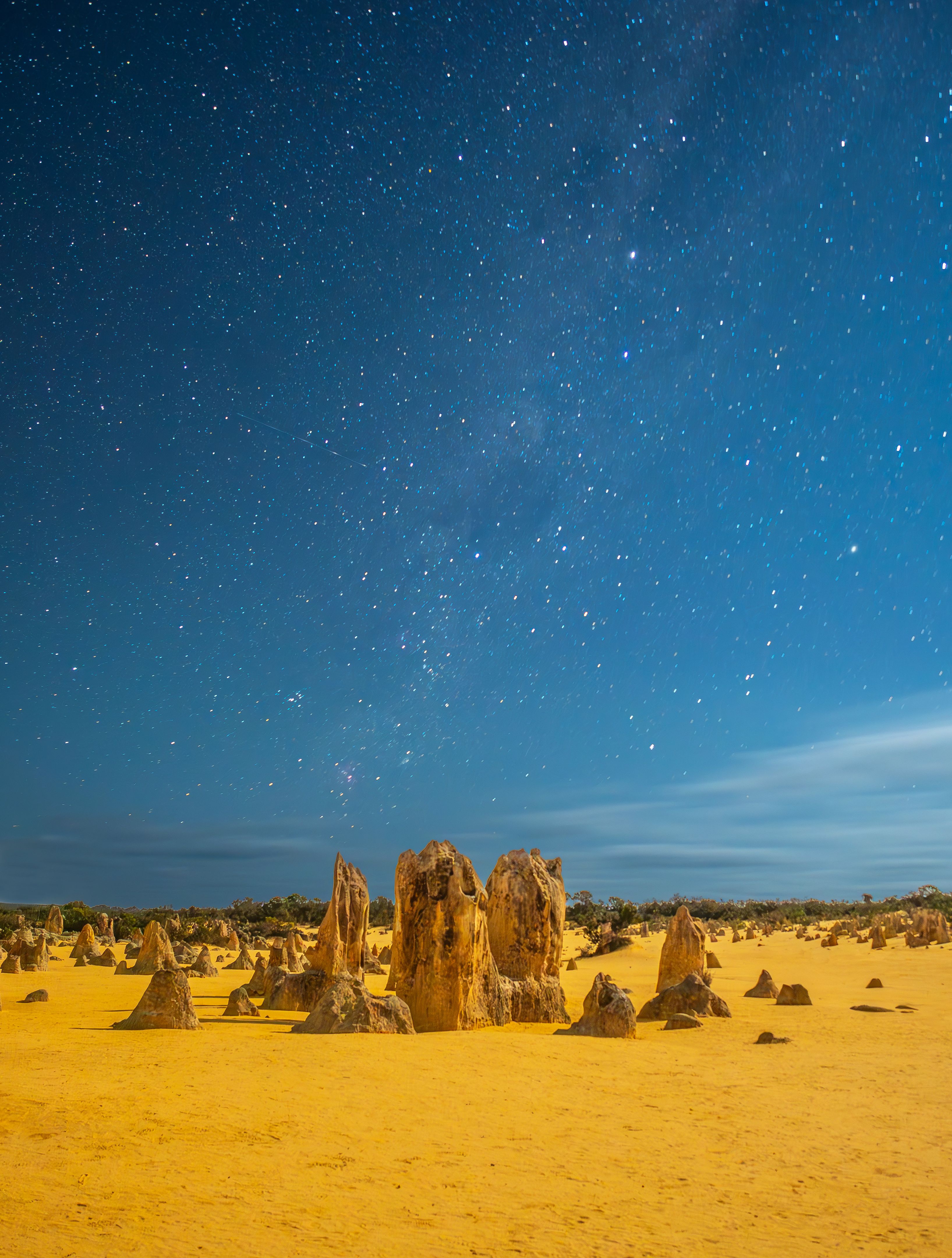 pinnacles desert