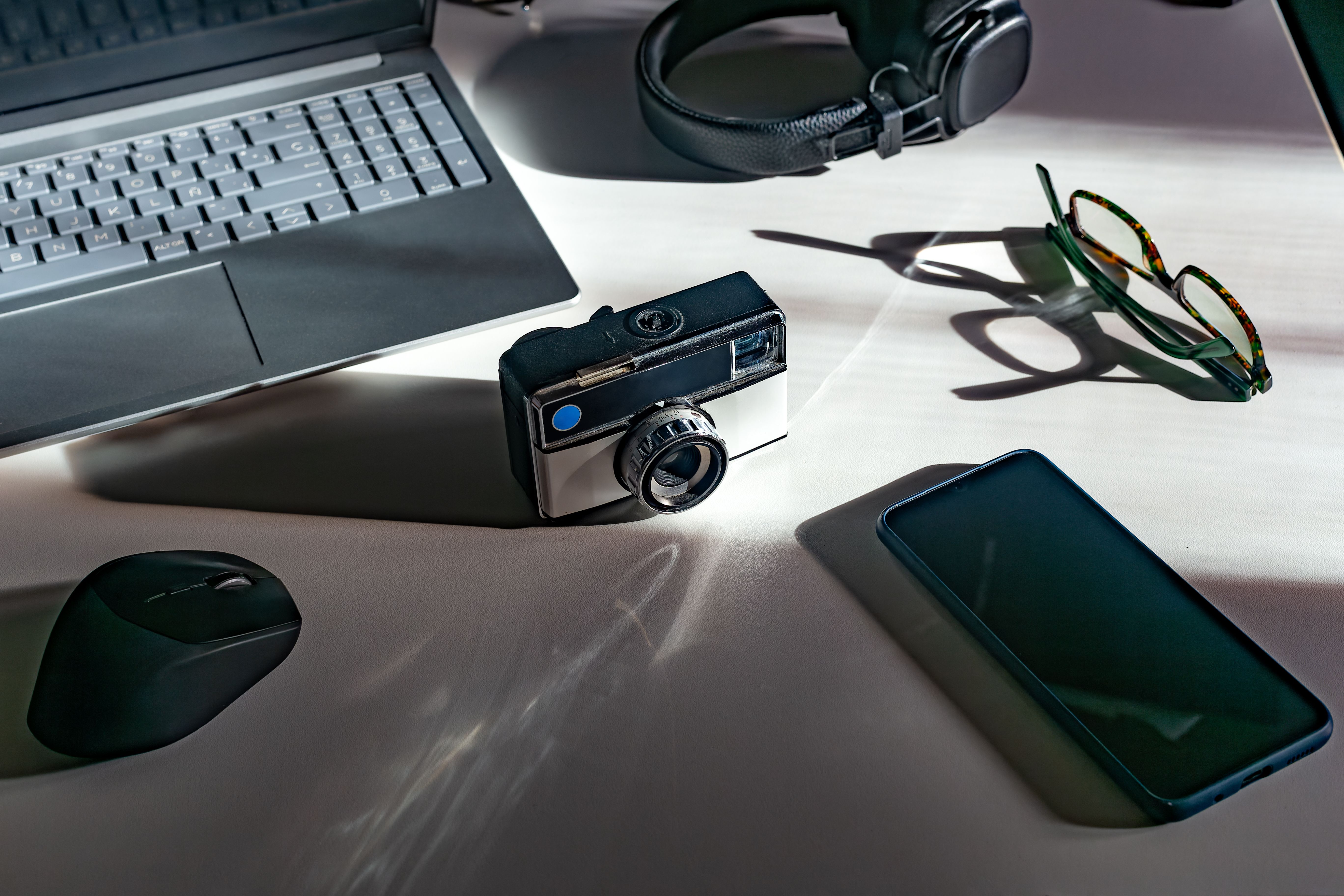 laptop and phone accessories