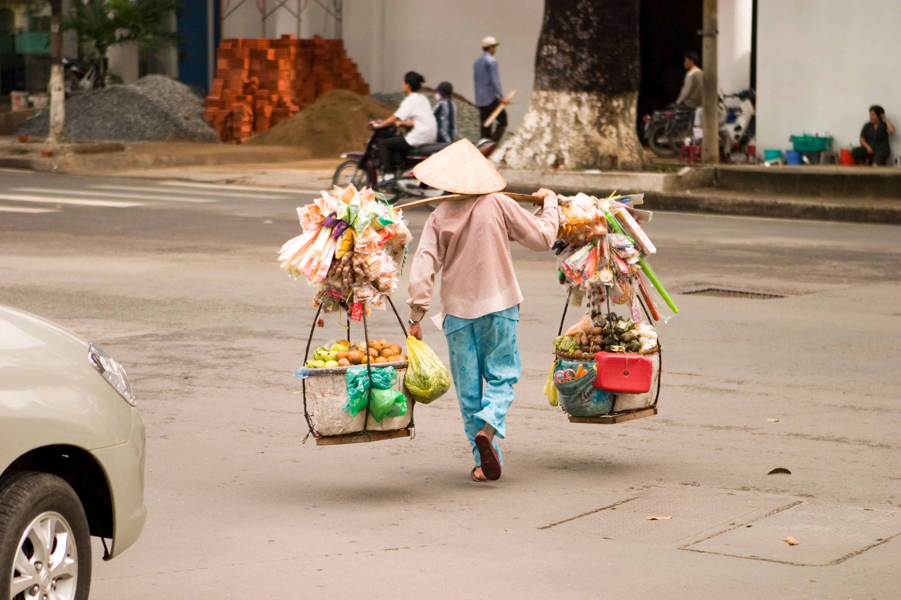 vietnamese street vendor