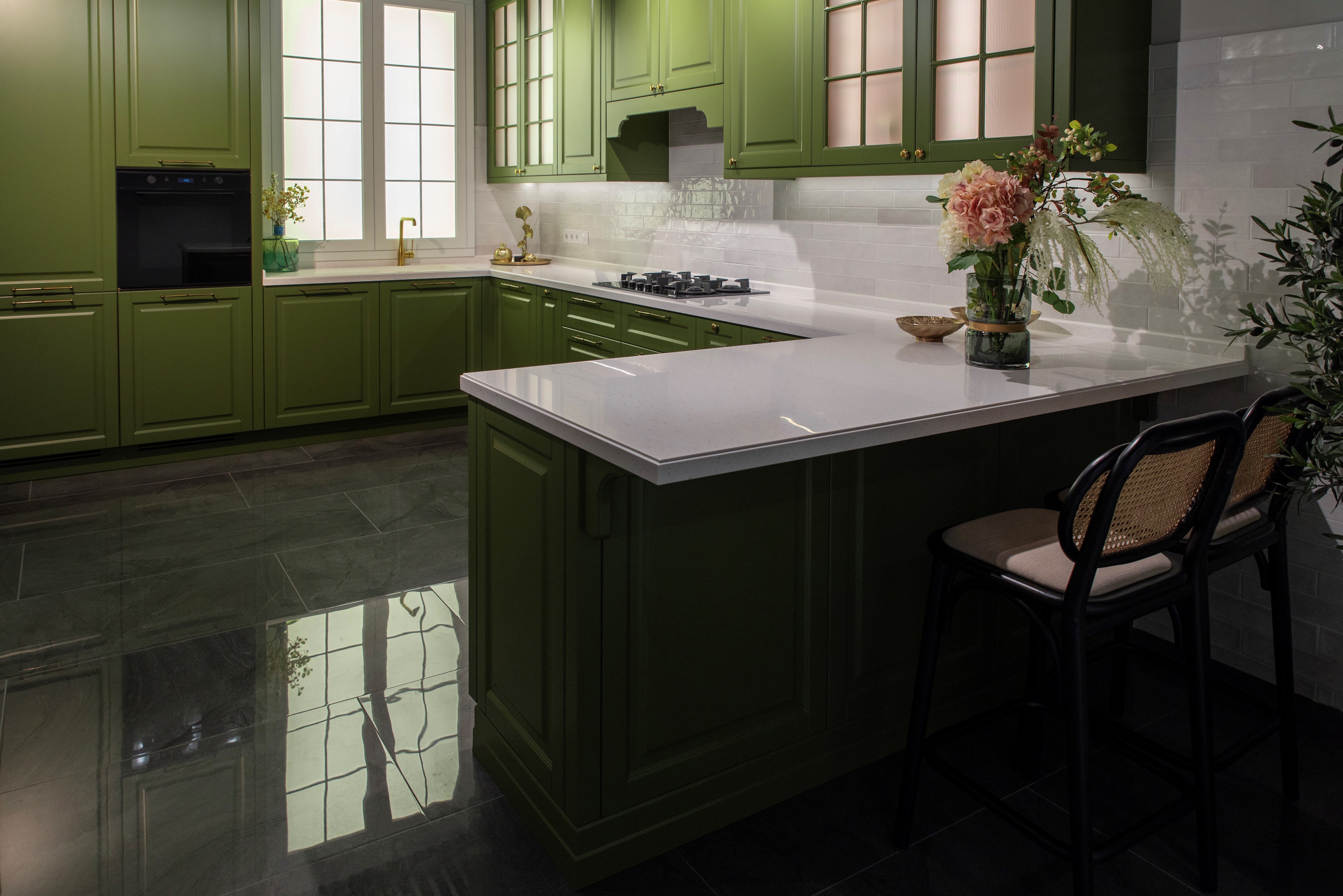 mixed materials cabinetry