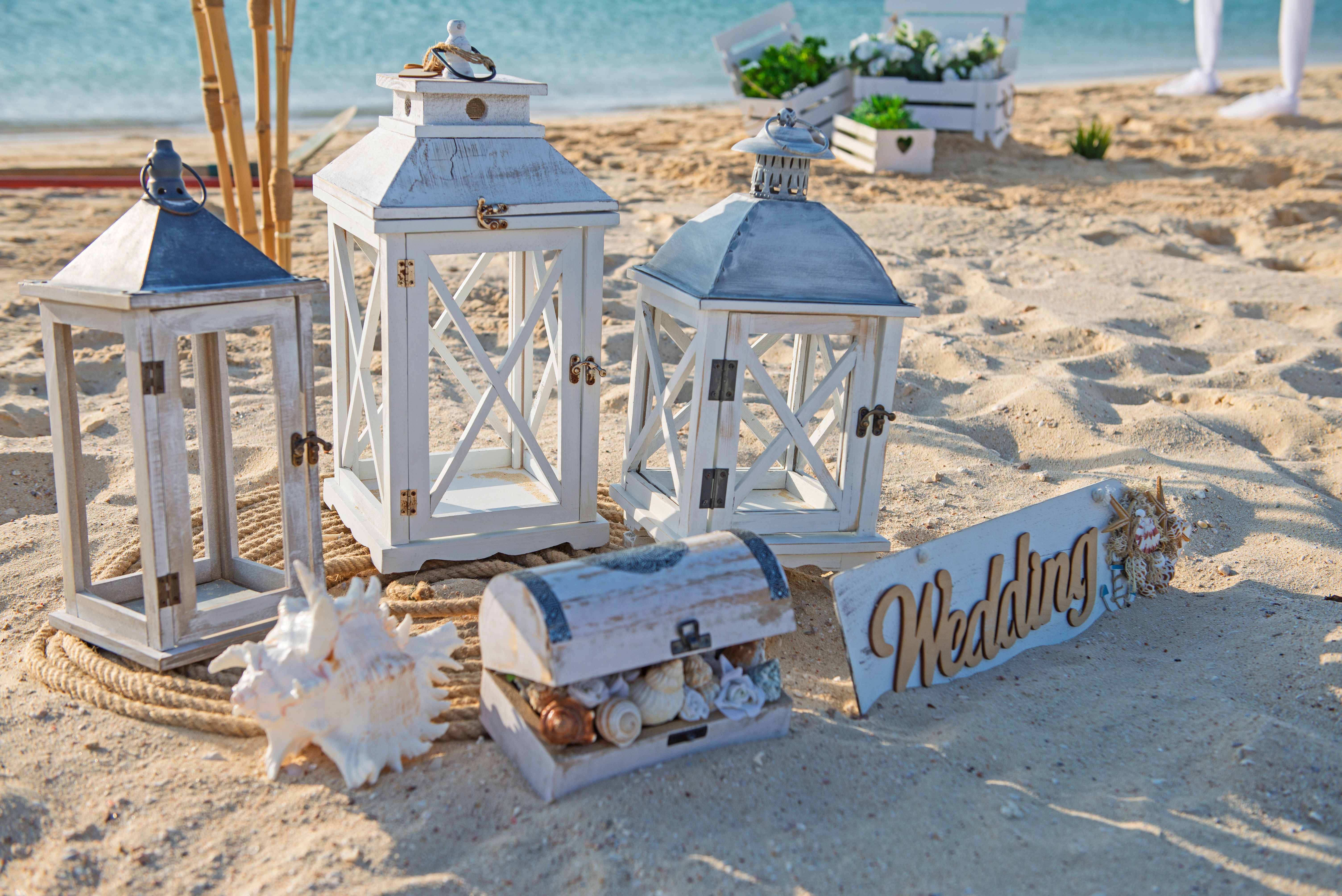 beach wedding decor