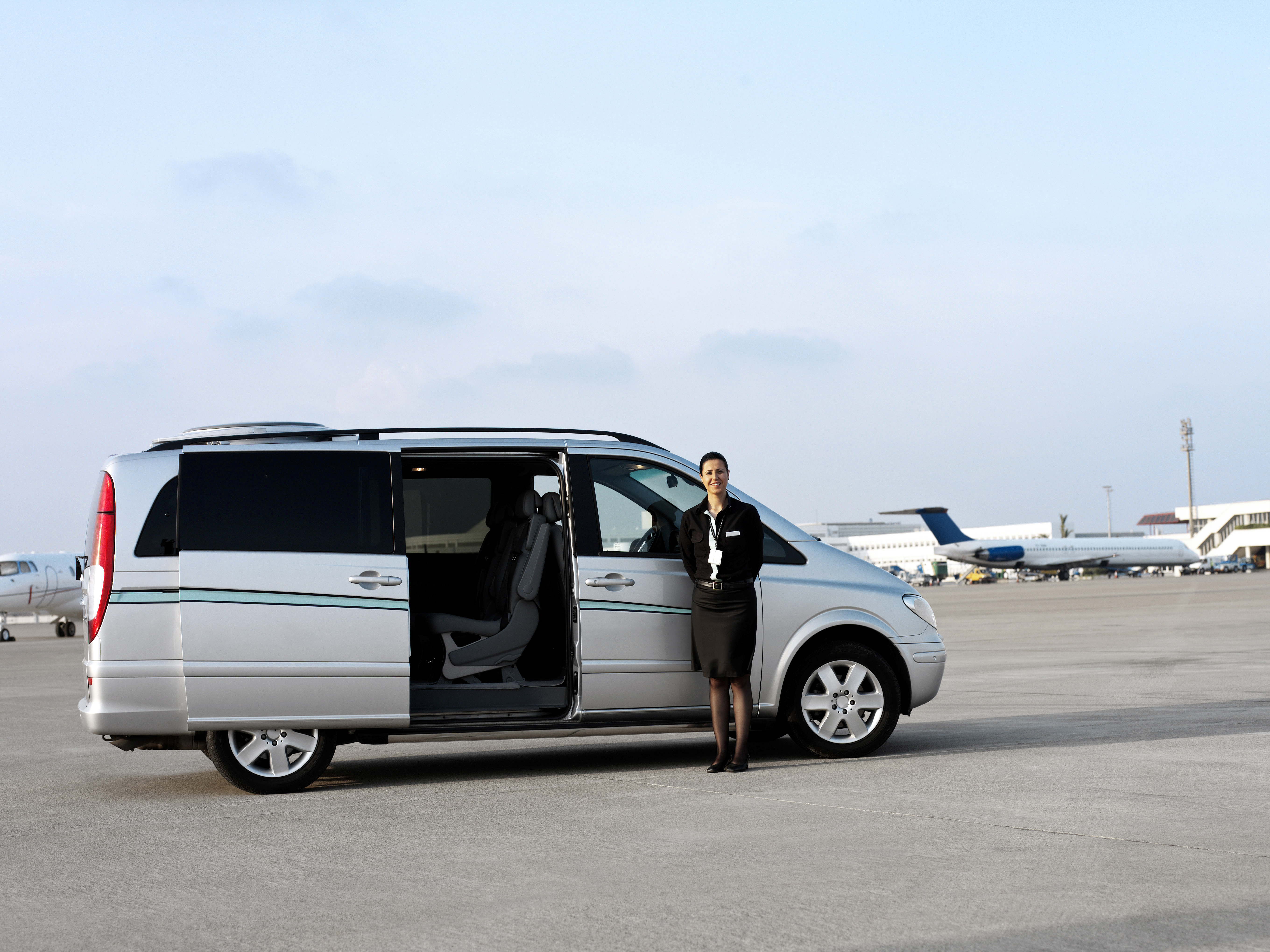 airport transfer vehicle