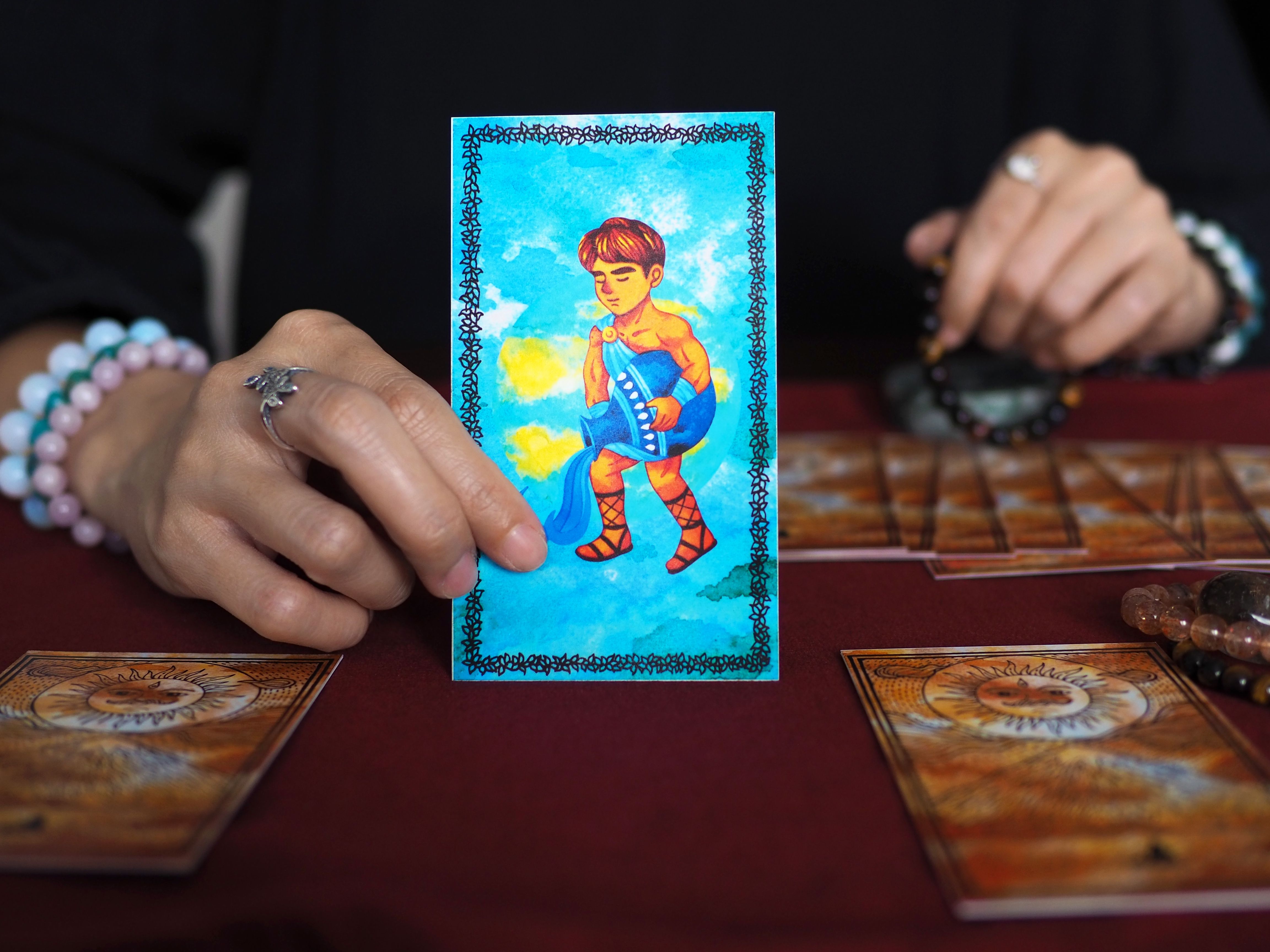 interpreting tarot