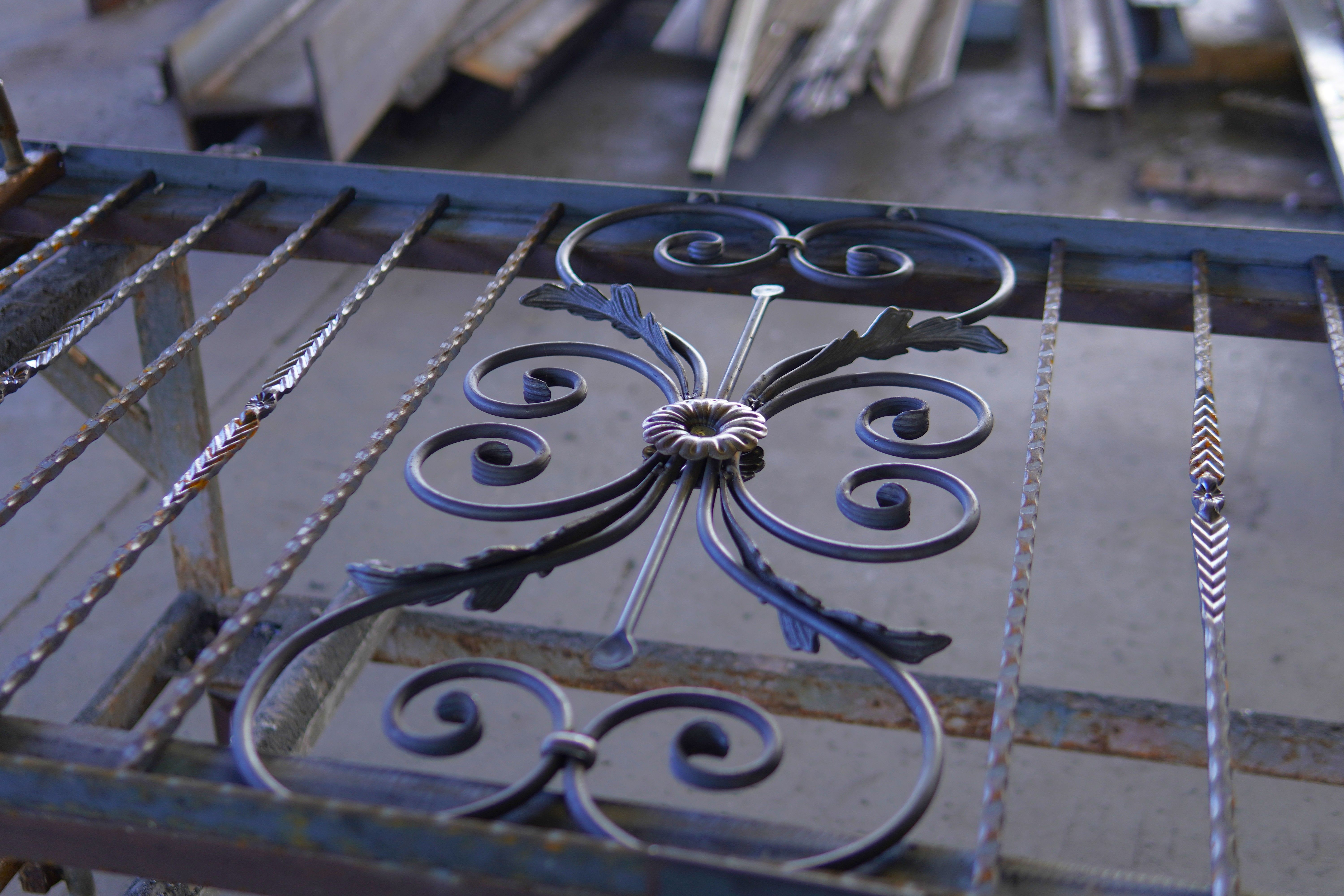 metal design benefits