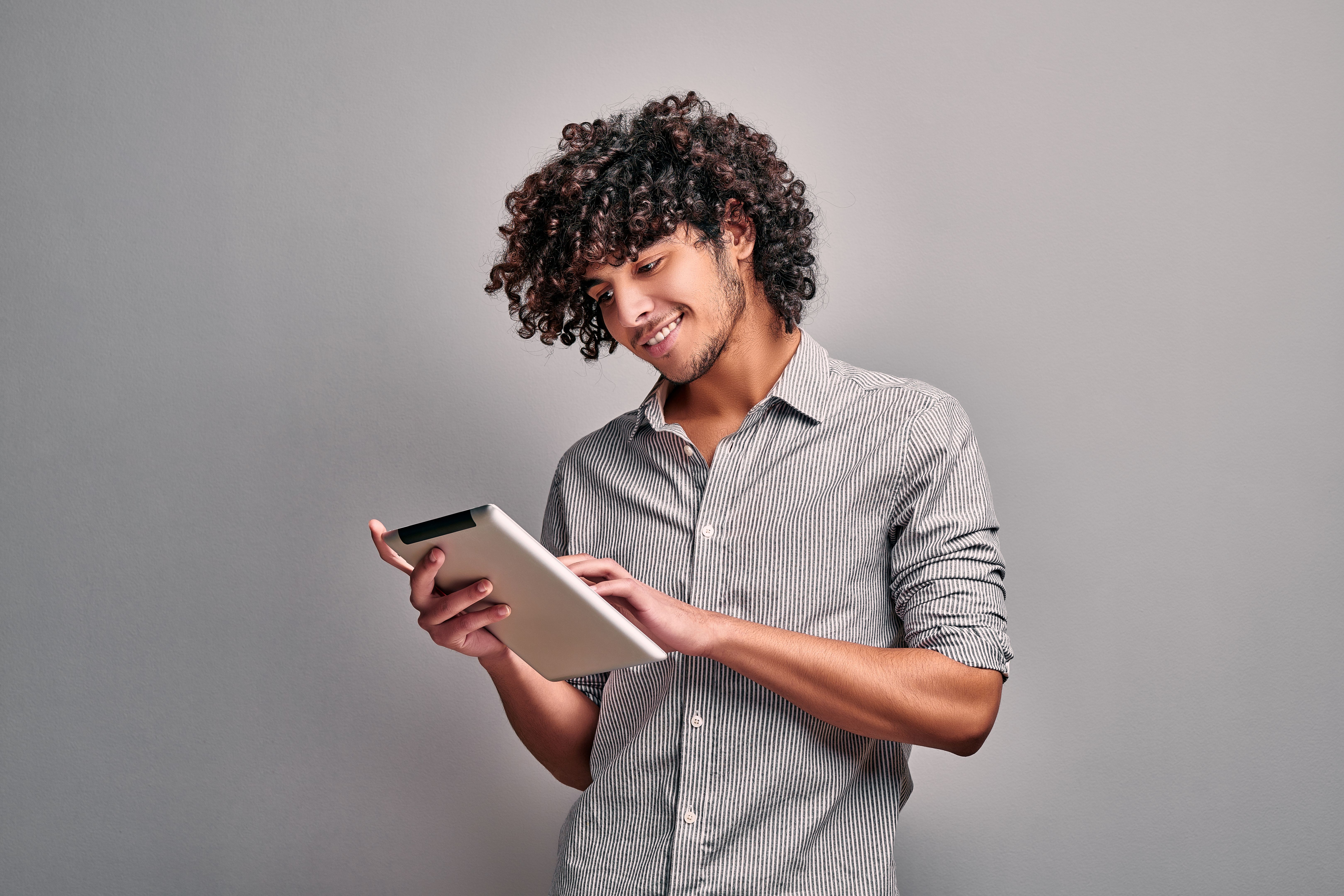 students with tablets