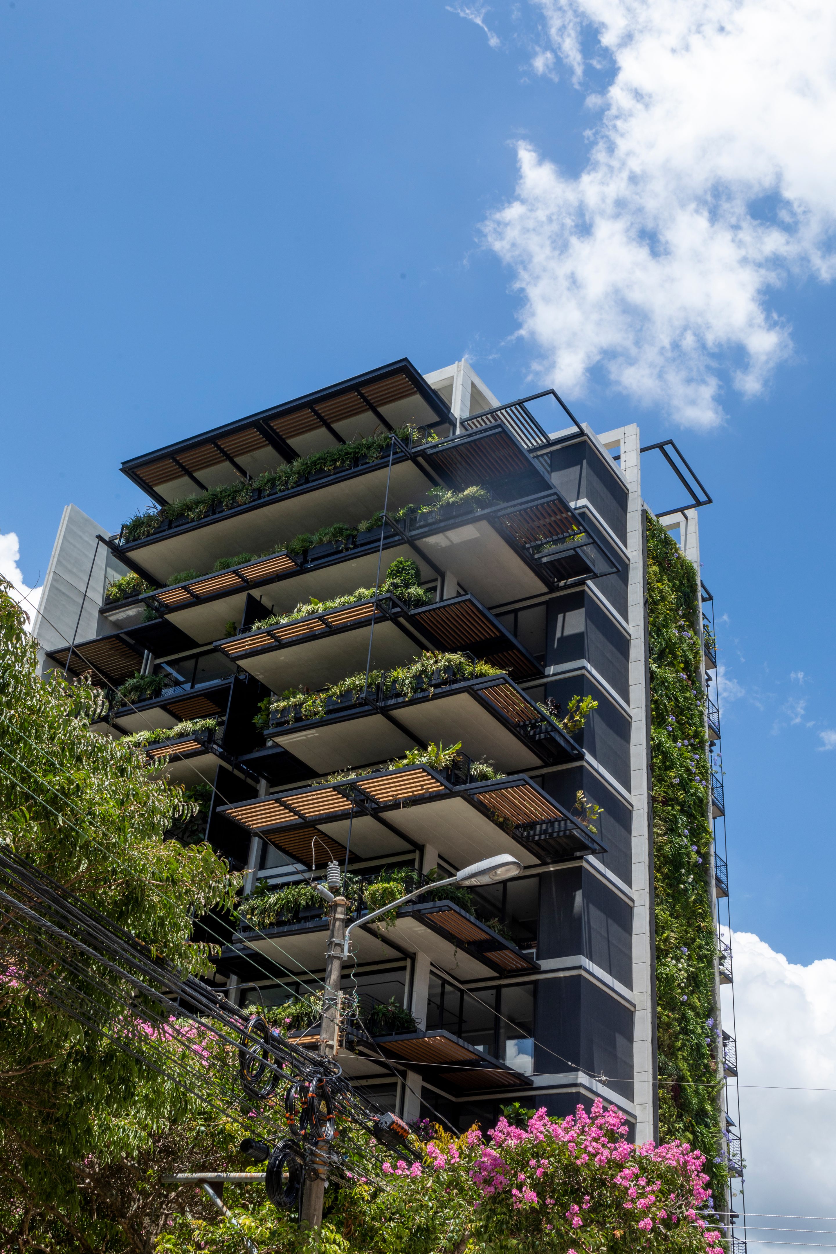 edificios de arquitectura en Rohrmoser, San José, Costa Rica, Rascacielos