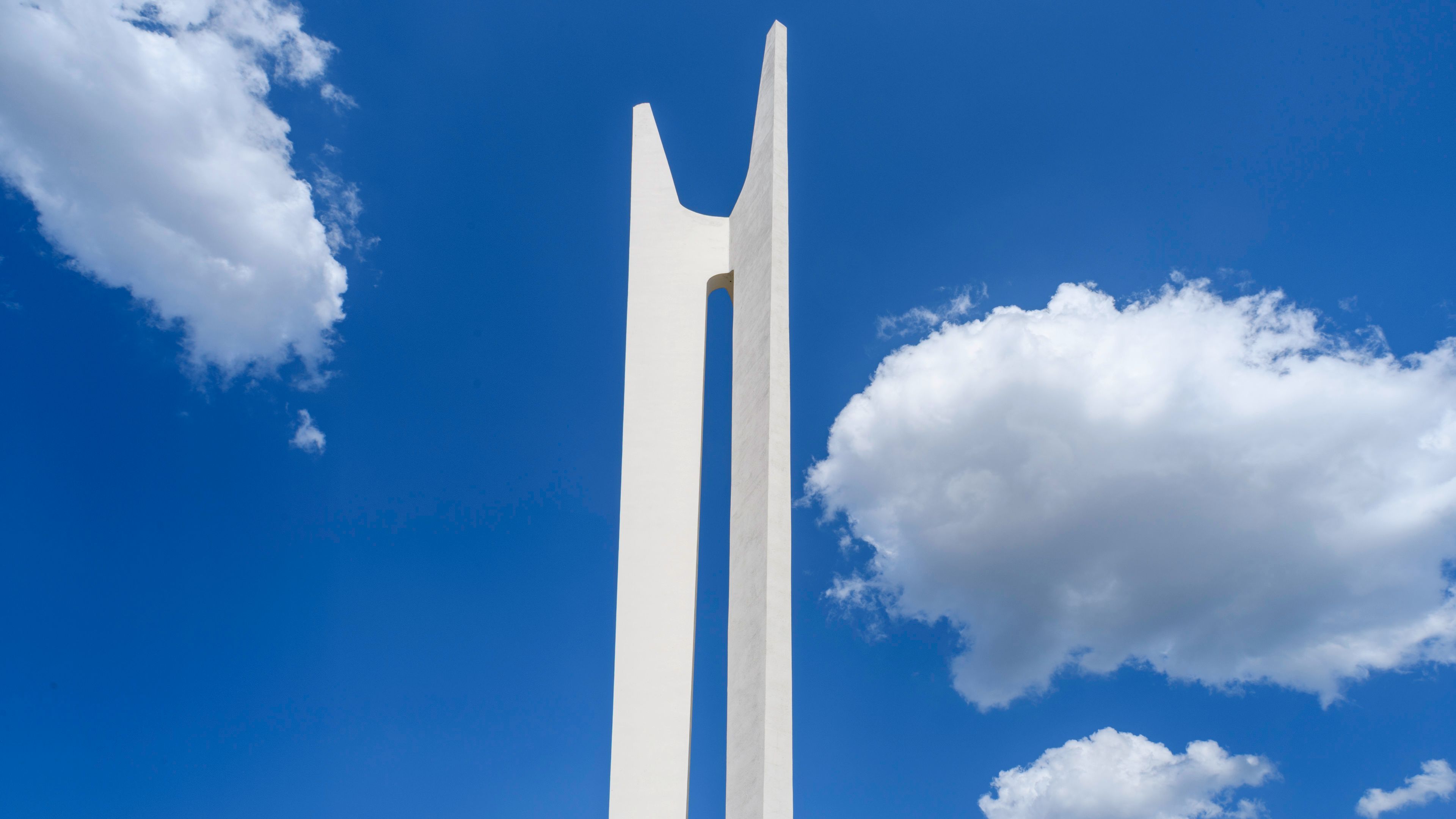 modern memorial design