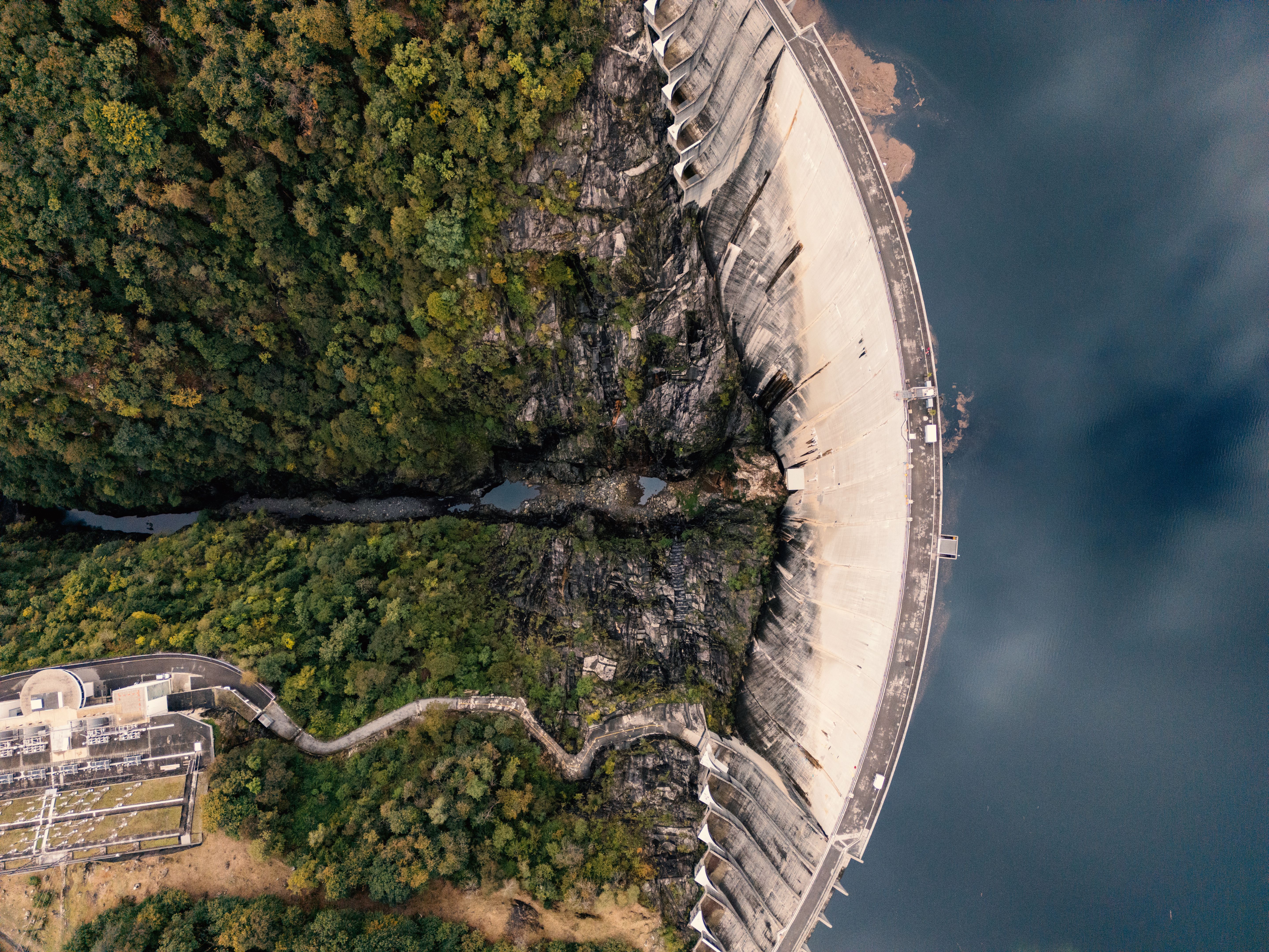 hydroelectric dam