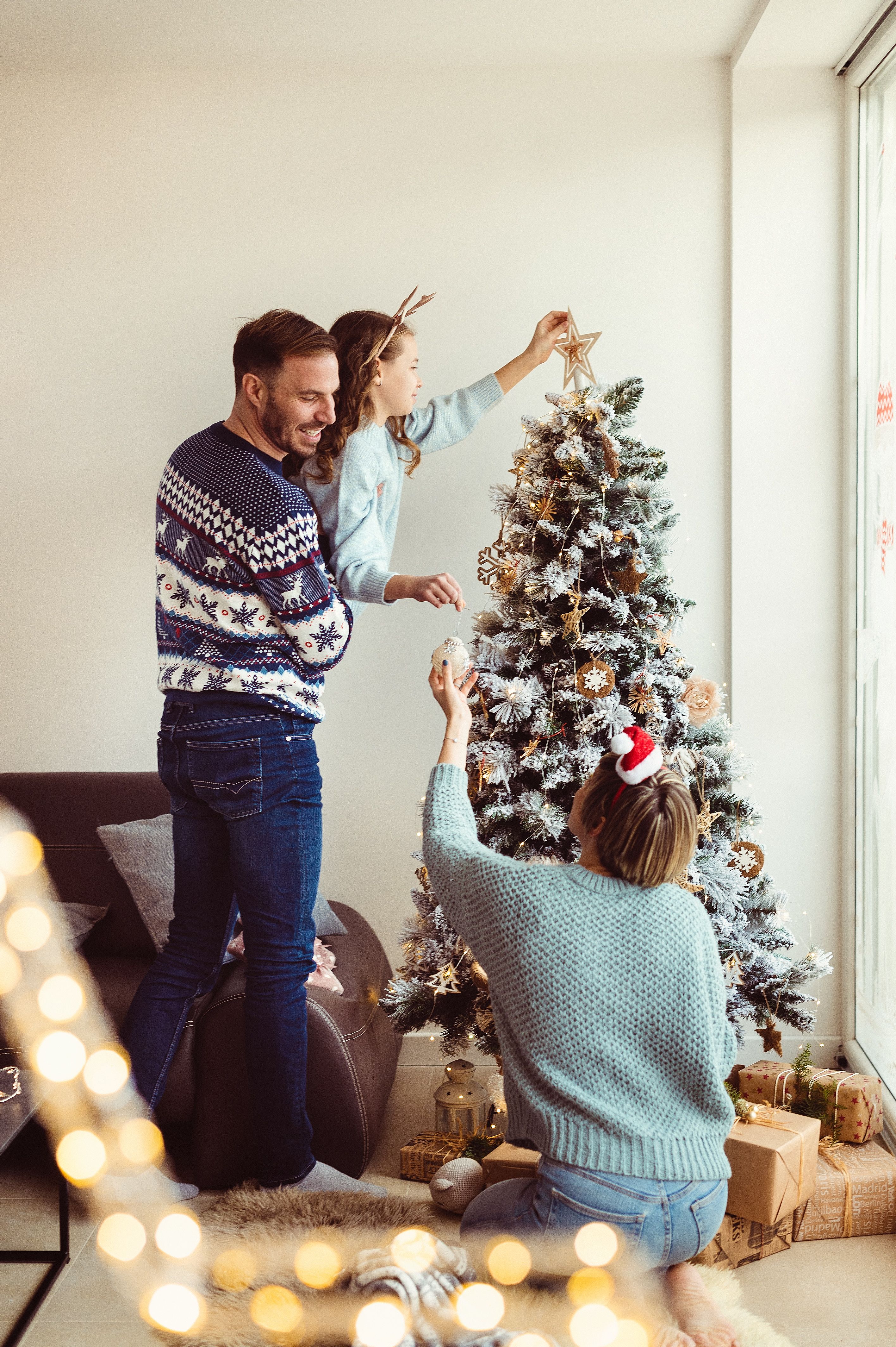 family decorating house