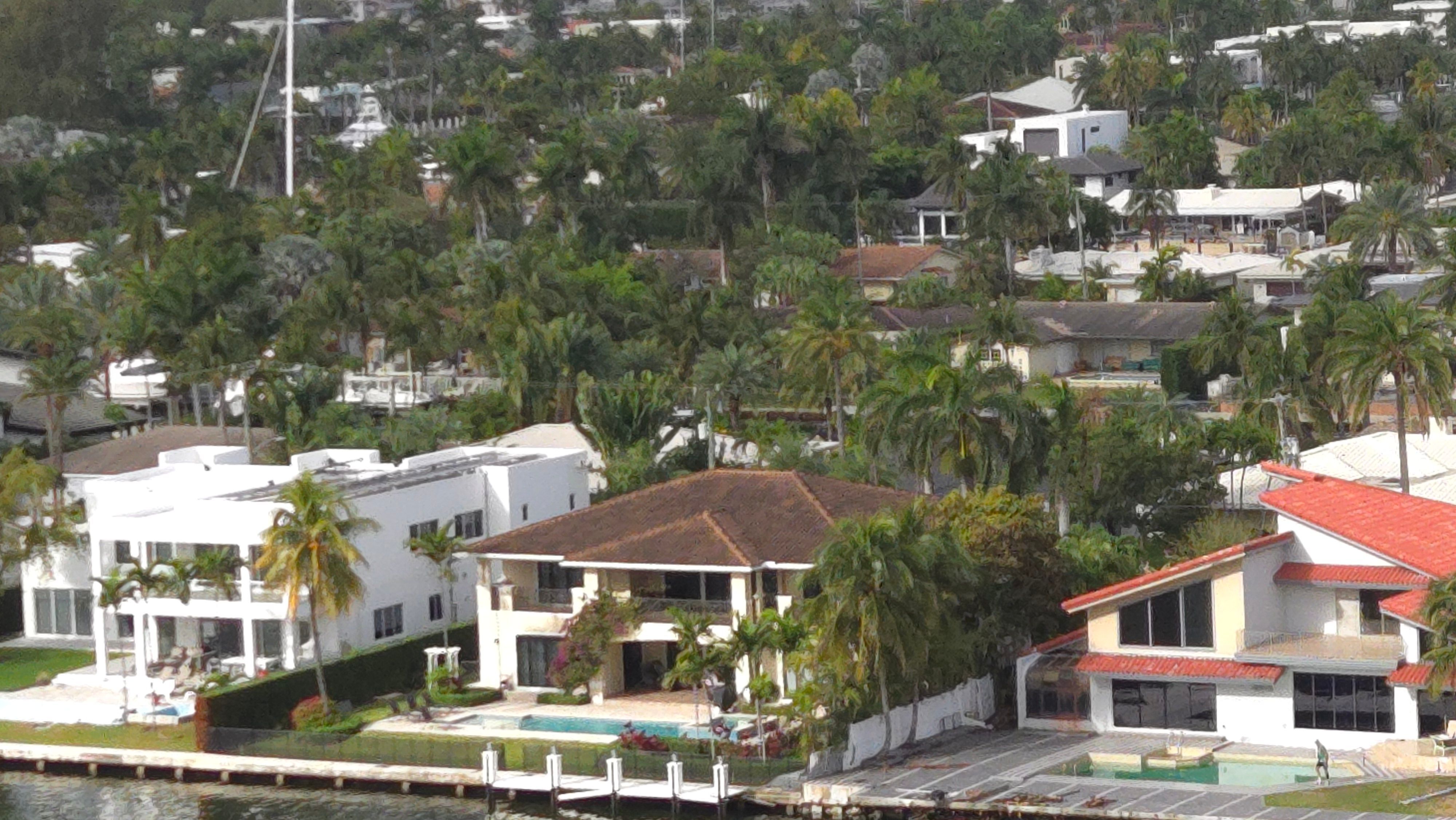 Aerial view of luxury beach villas along the river in Hallandale Beach, Miami, Florida.