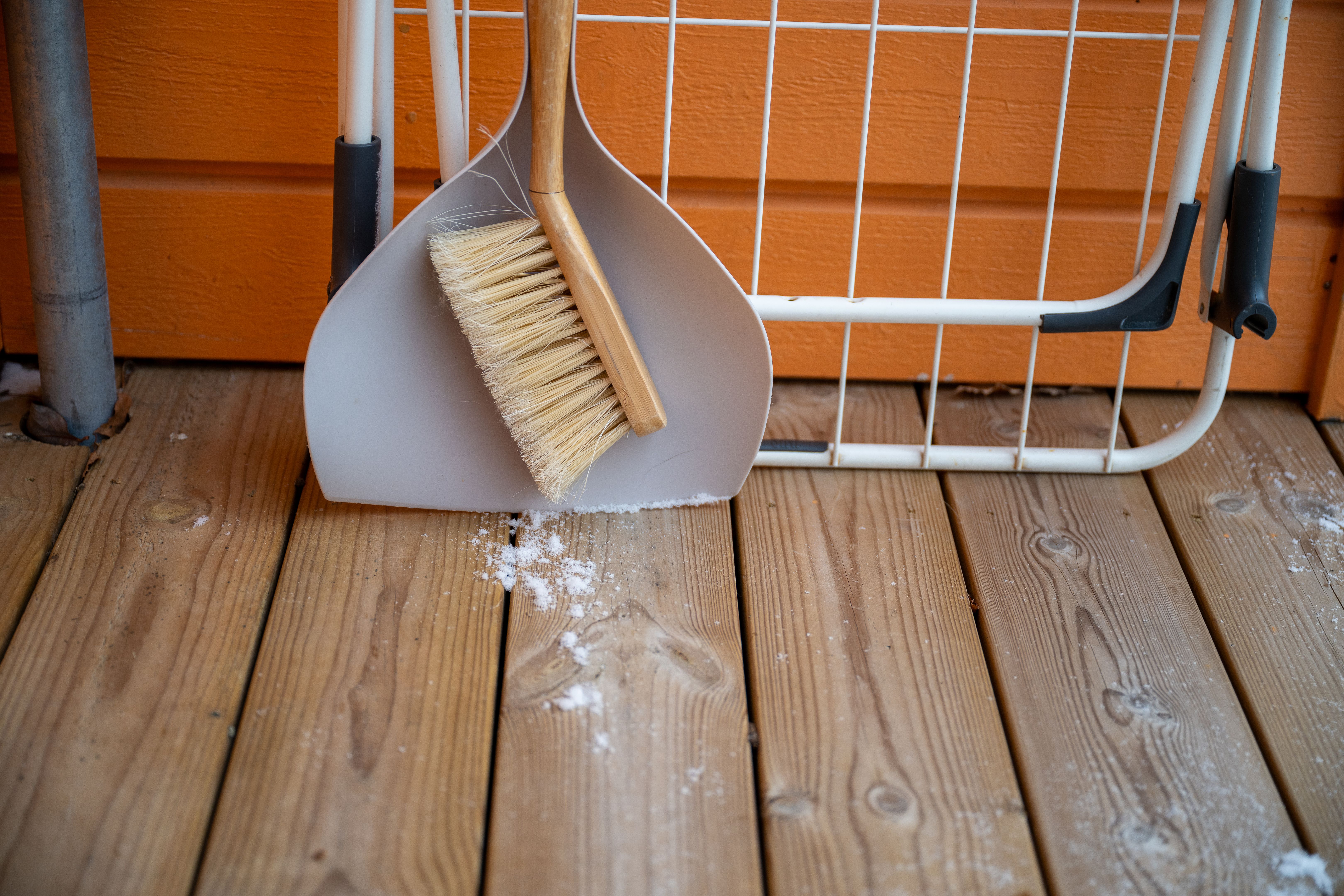patio cleaning tools