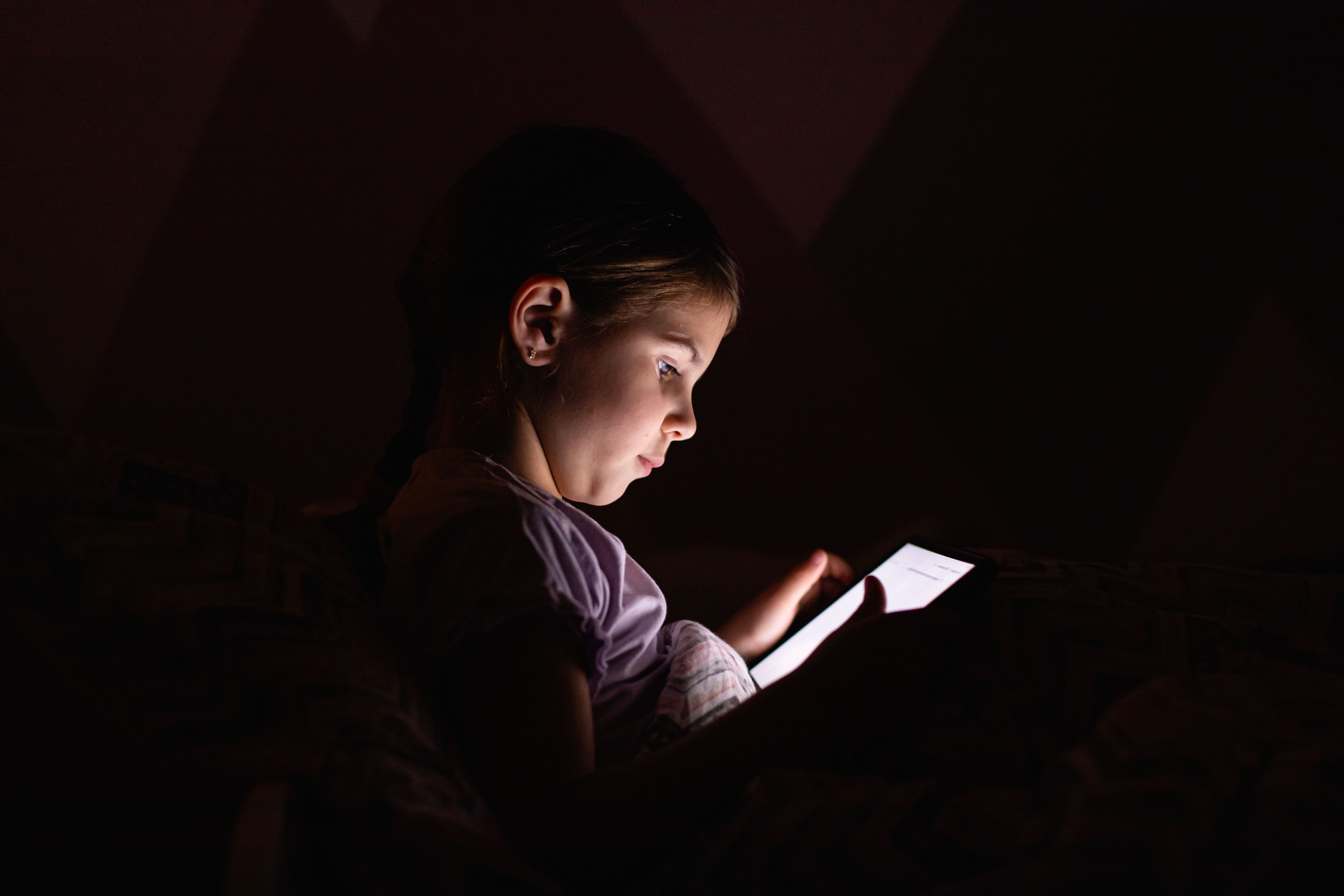 child reading interactive