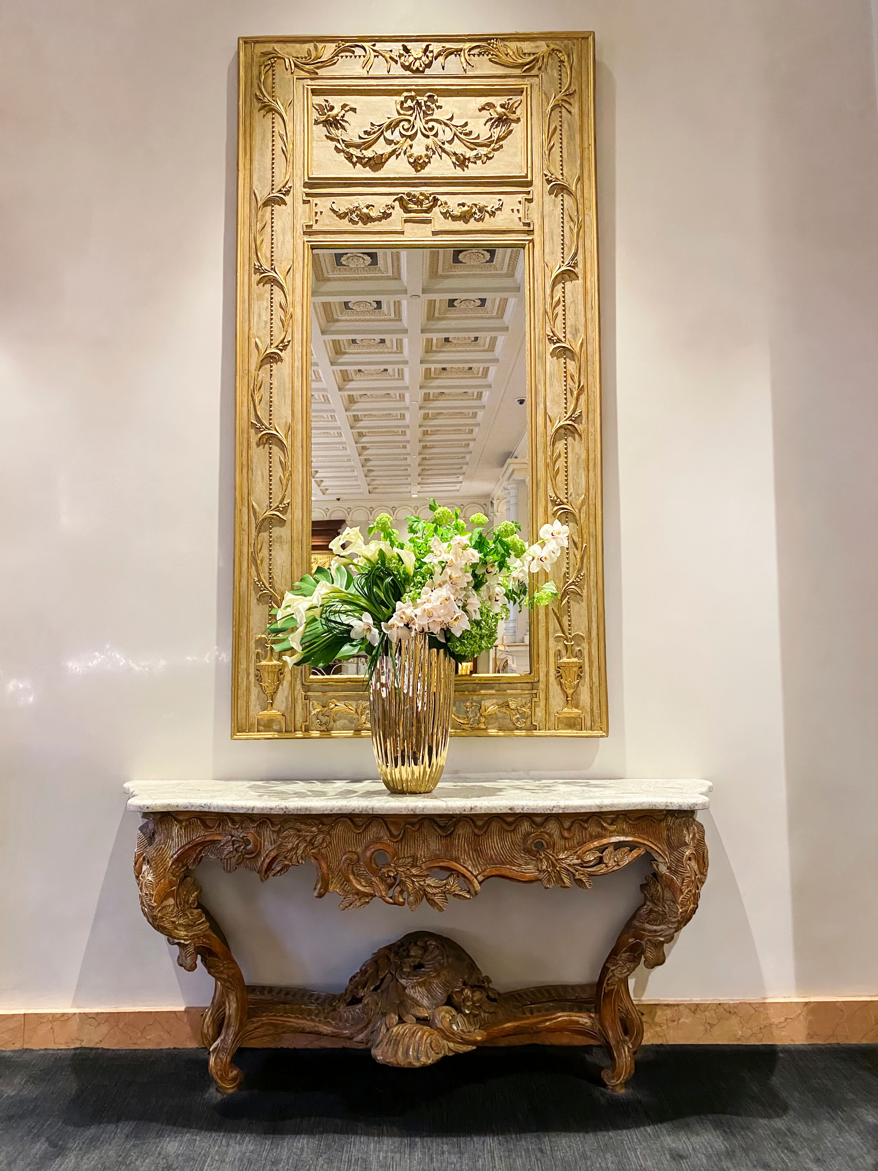 vintage mirror decor