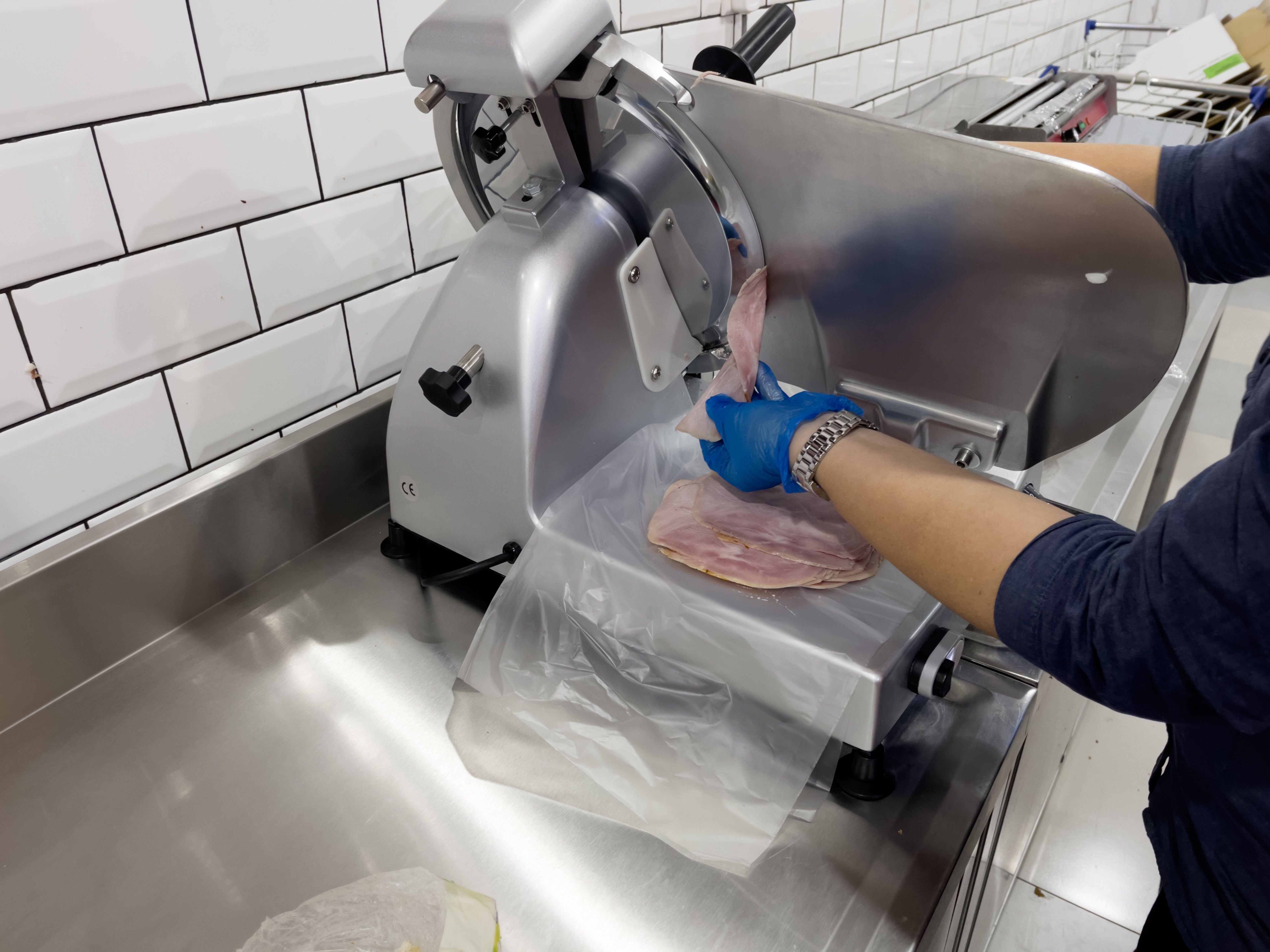 deli meat slicing