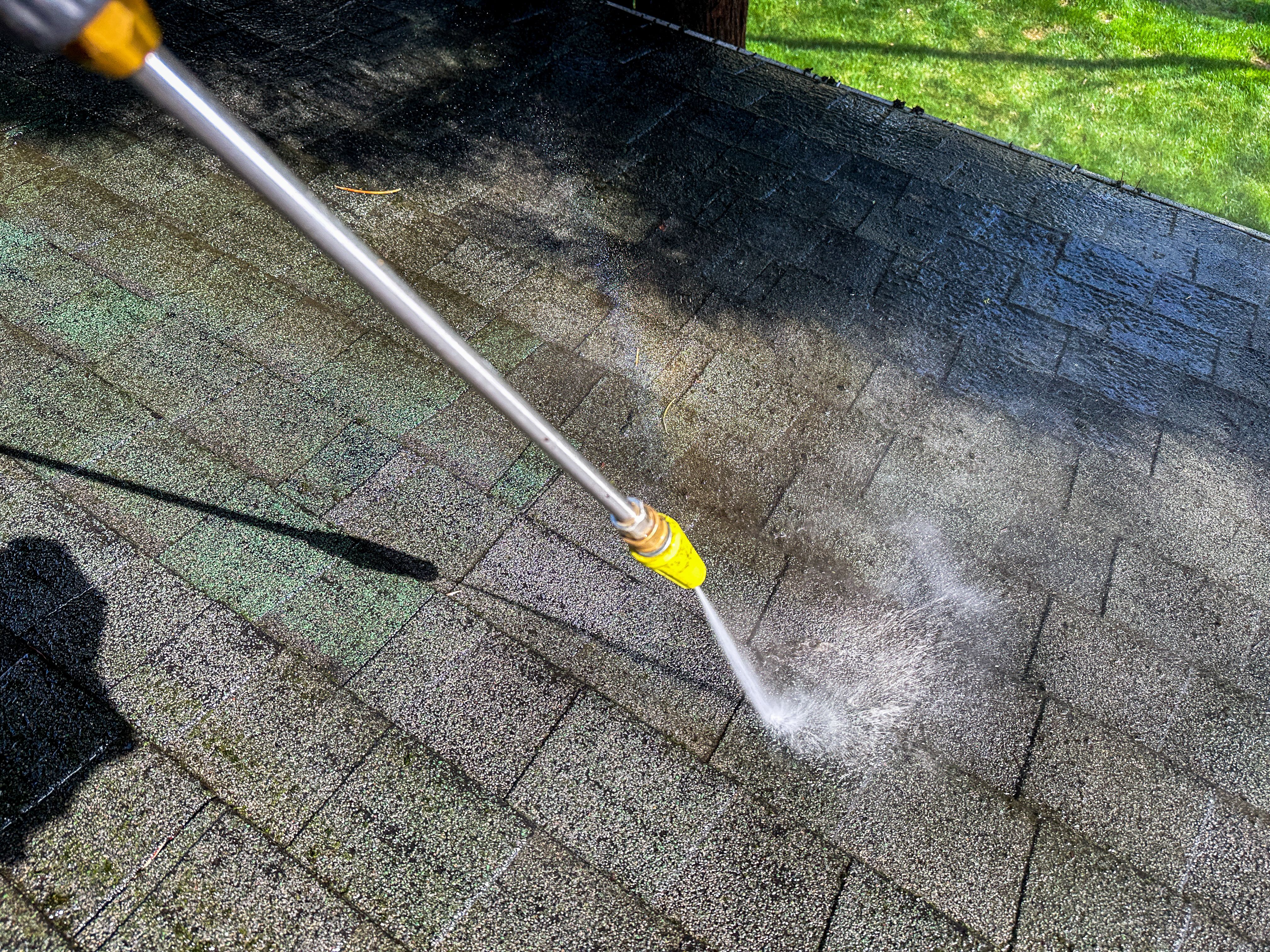 cleaning roof