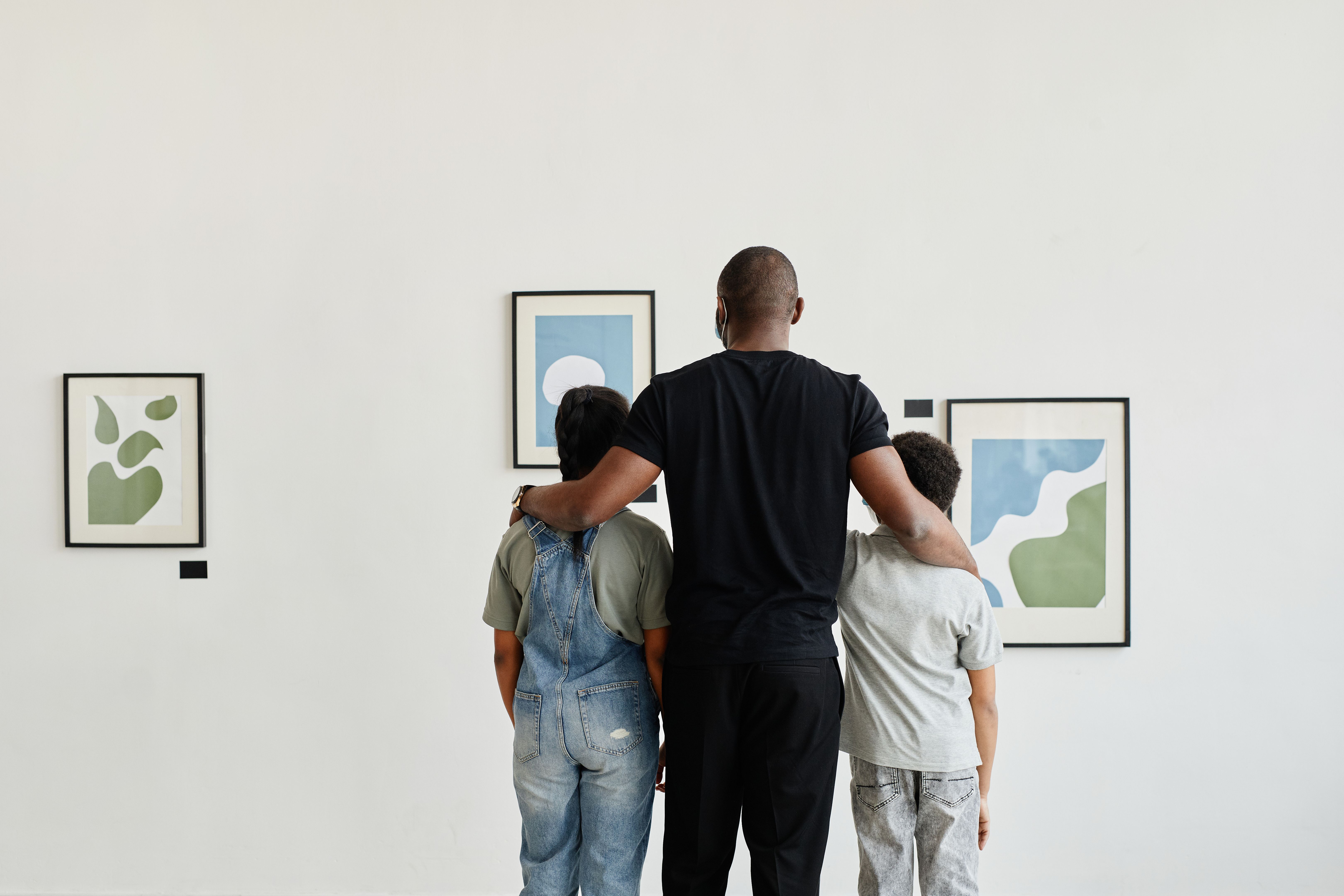 family in gallery