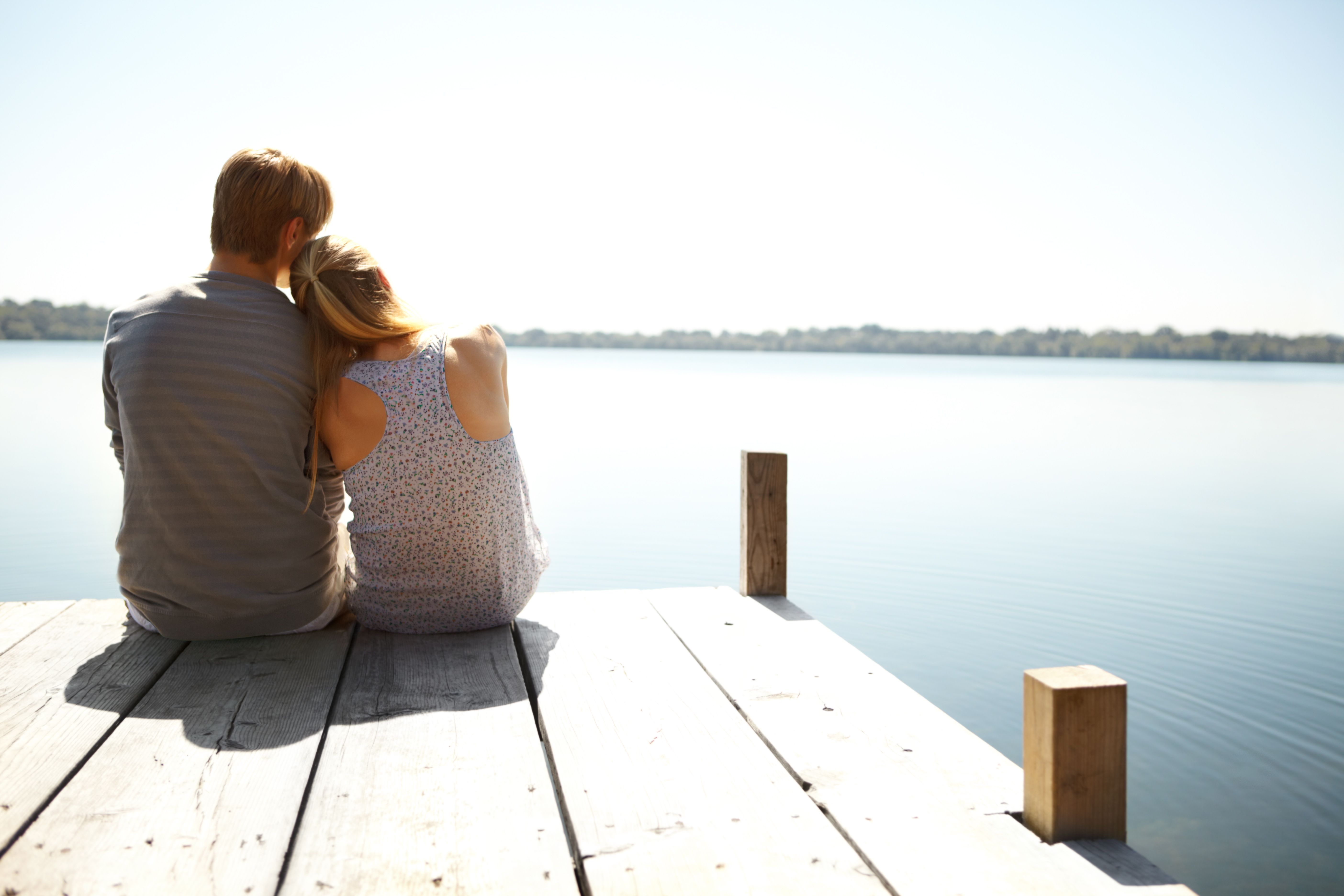 Freuen Sie sich am Ende des Piers