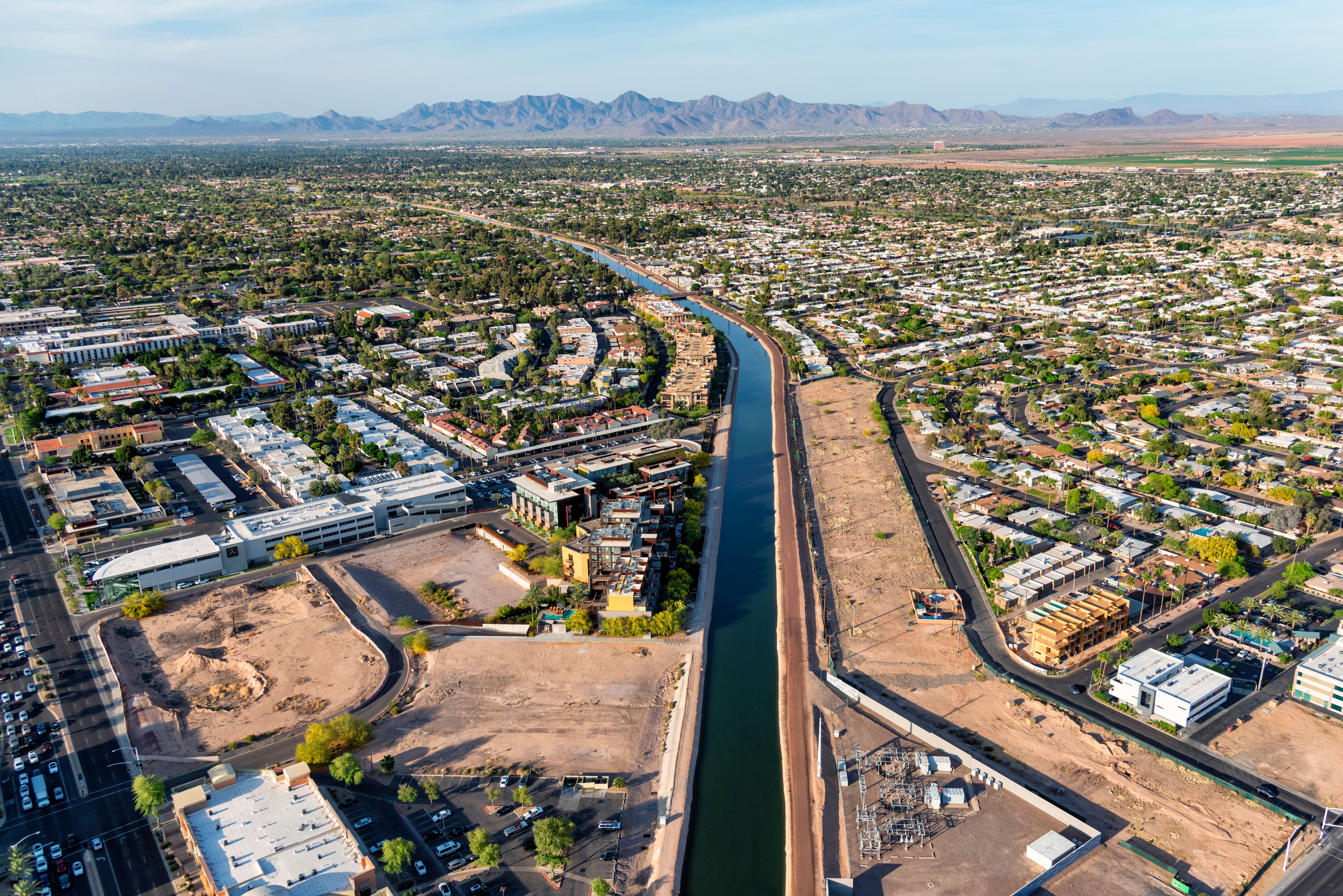 Phoenix Area Aqueduct system mapped along ancient paths to bring water to the Phoenix valley. 