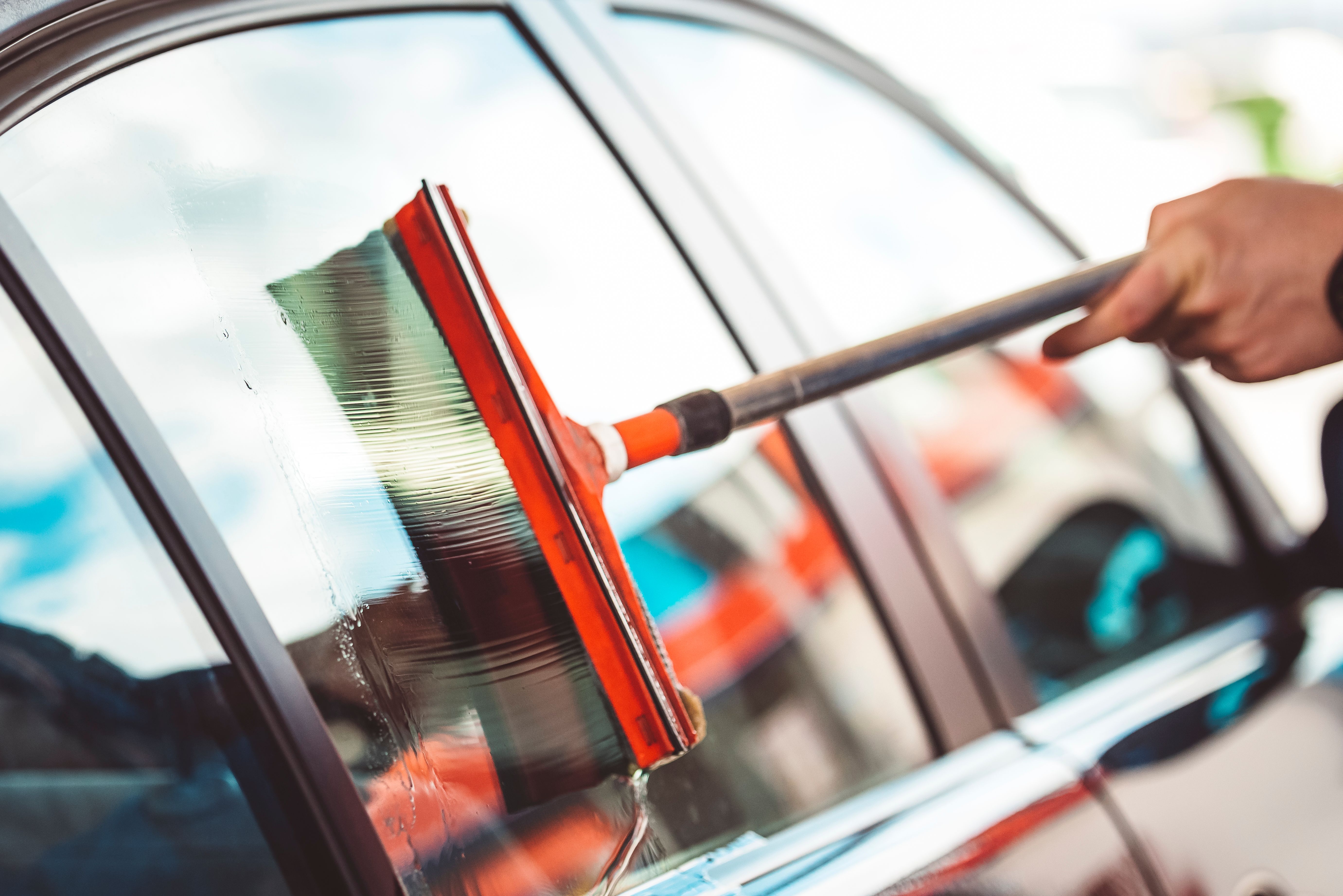 car window cleaning